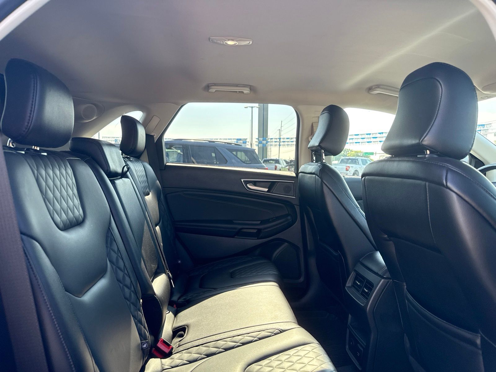 2024 Ford Edge image 16