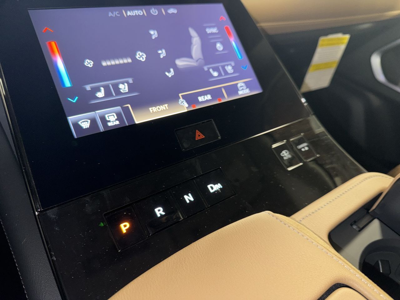 2025 Infiniti QX80 Sensory photo 25