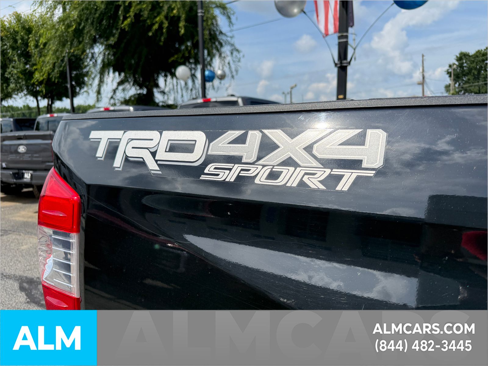 Used 2019 Black Toyota SR5 image 8