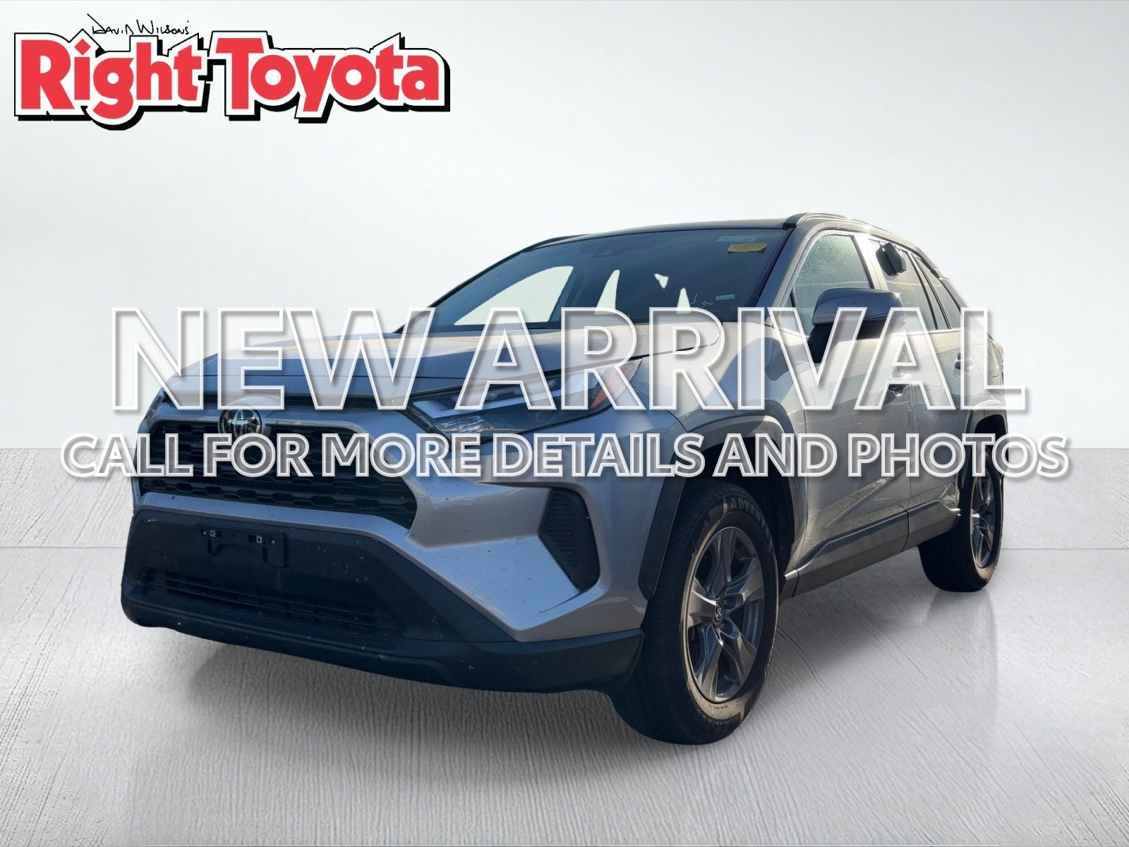 Silver Sky Metallic 2024 Toyota RAV4 XLE FWD SUV / Crossover Front-Wheel Drive 8-Speed Automatic