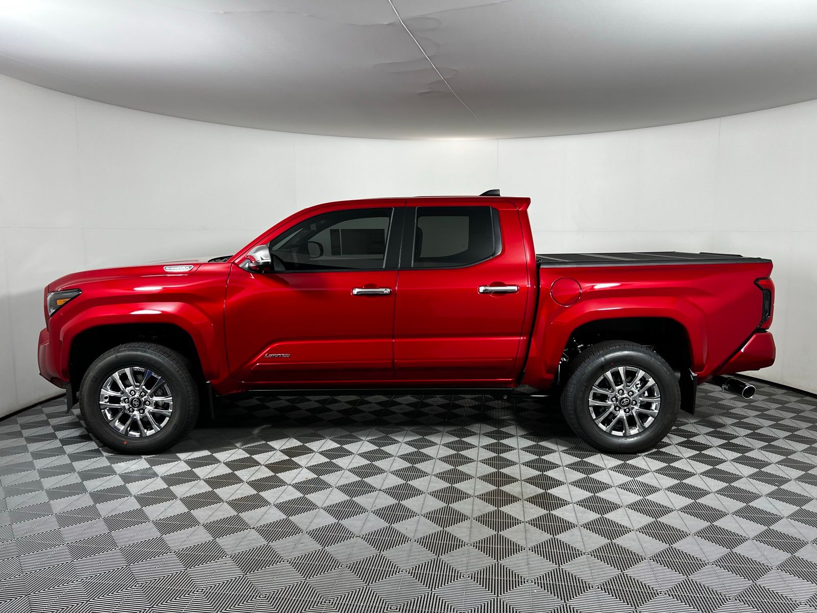 2025 Toyota Tacoma Limited 8