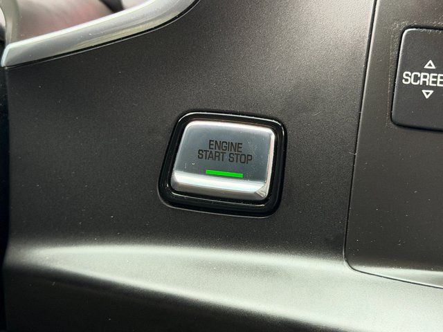 Used 2016 Silver Chevrolet Stingray Z51 image 33