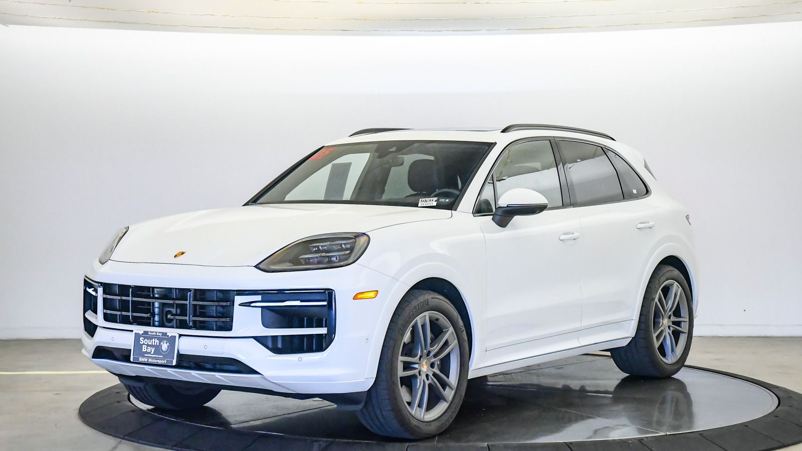 White 2025 Porsche Cayenne AWD SUV / Crossover All-Wheel Drive 8-Speed Automatic