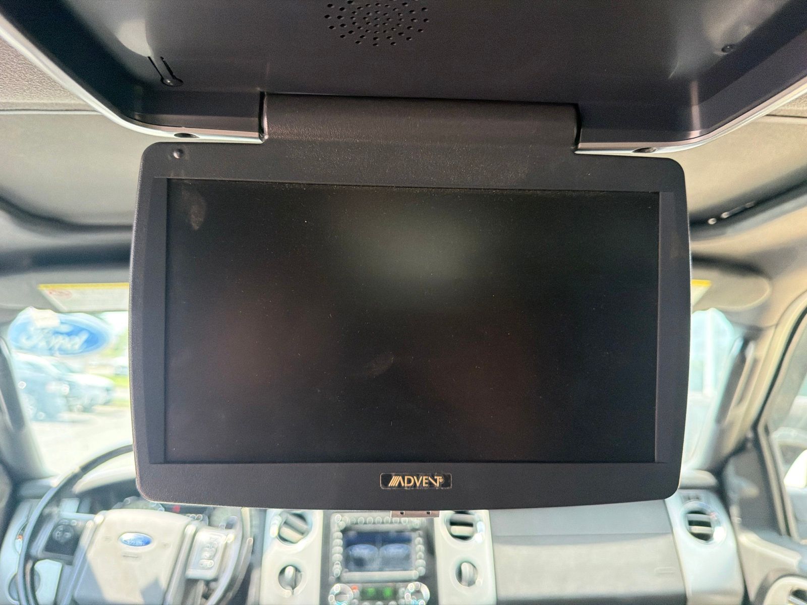 Used 2013 White Ford Limited image 11