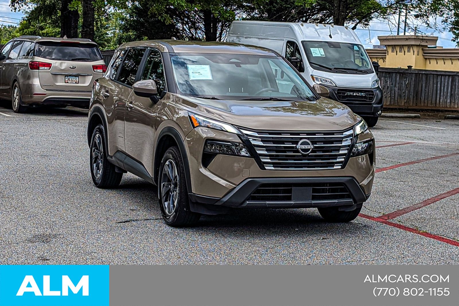 Used 2025 Beige/tan Nissan SV image 6