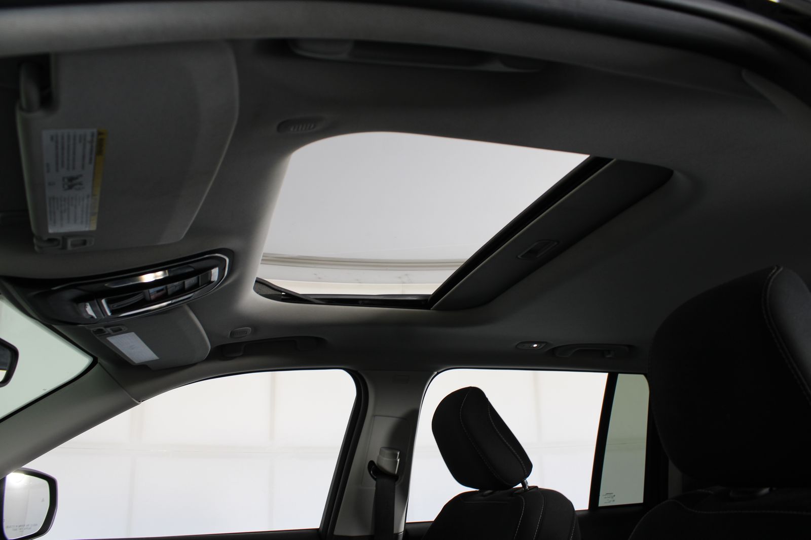 Used 2023 Black Jeep Laredo image 11