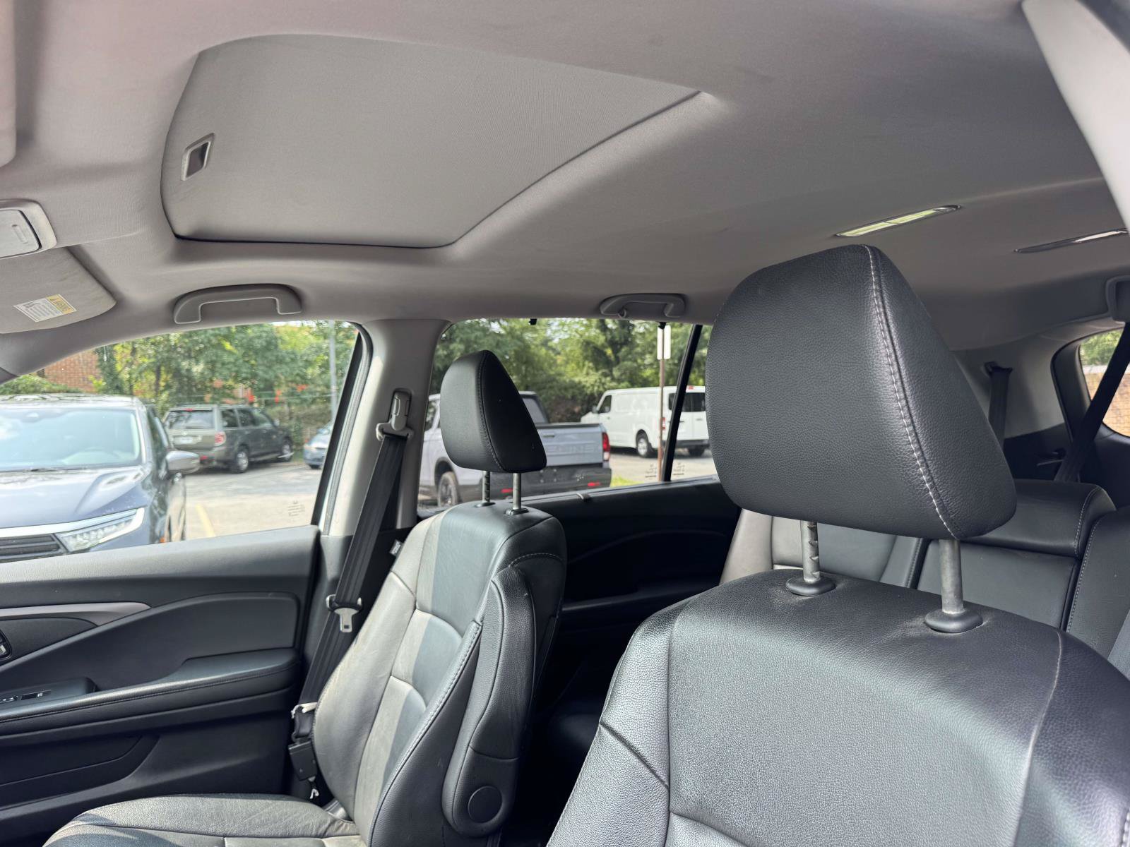 Used 2022 White Honda Special Edition image 10