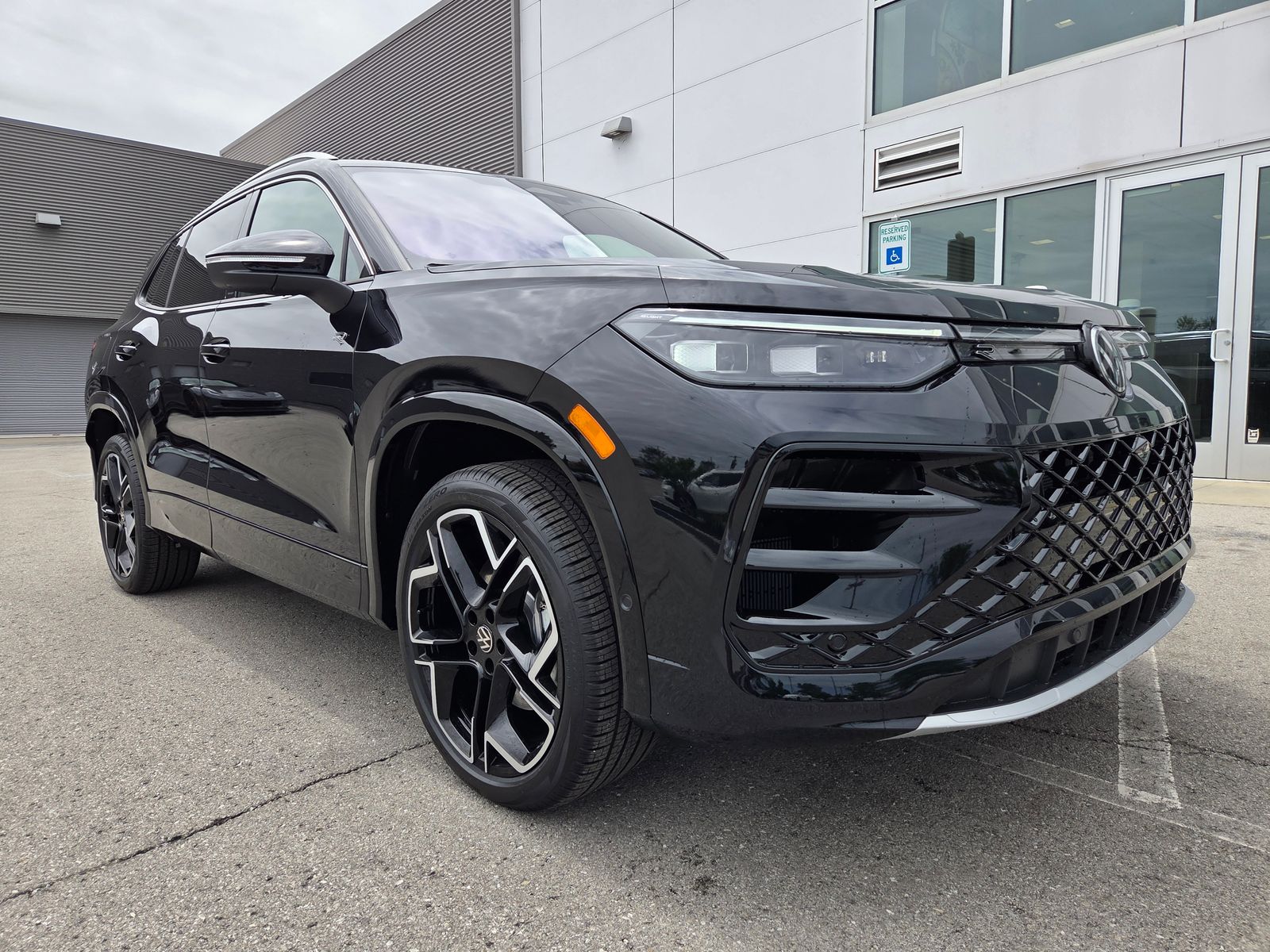 new 2026 Volkswagen Tiguan car, priced at $48,066