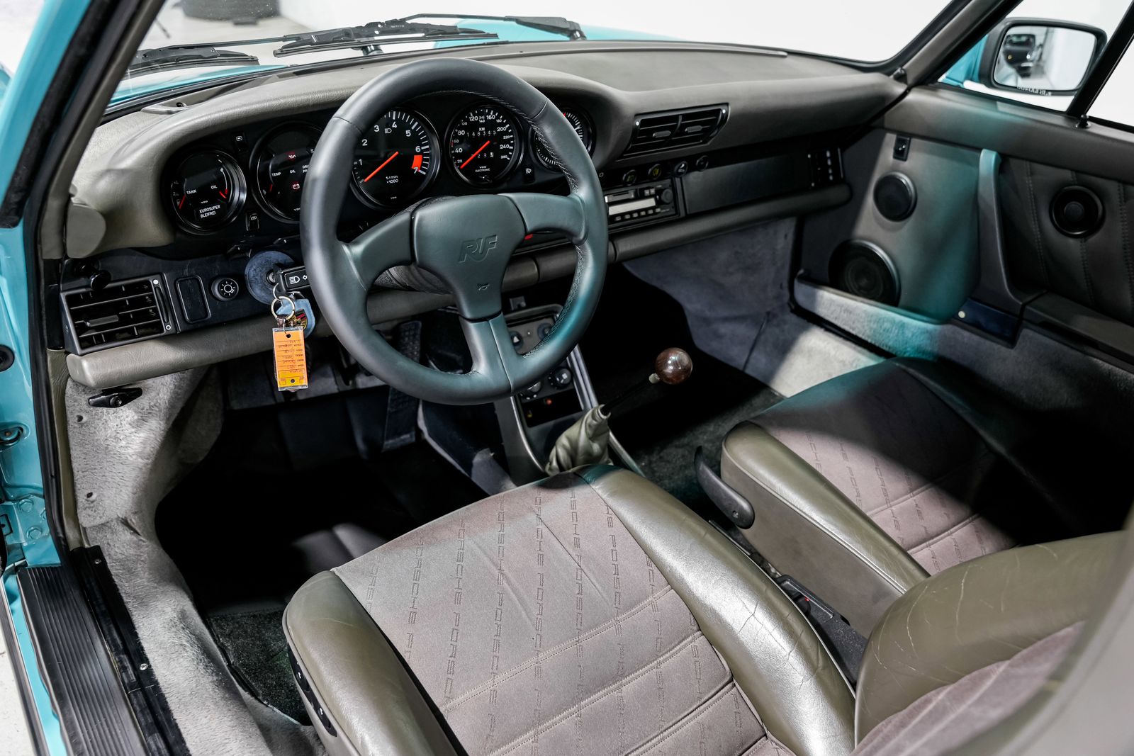 1988 Porsche 911 Carrera — photo 9