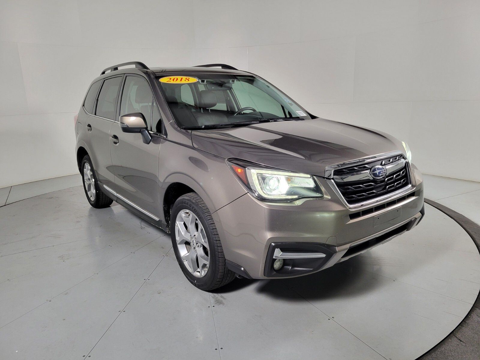 2018 Subaru Forester 2.5i Touring 2