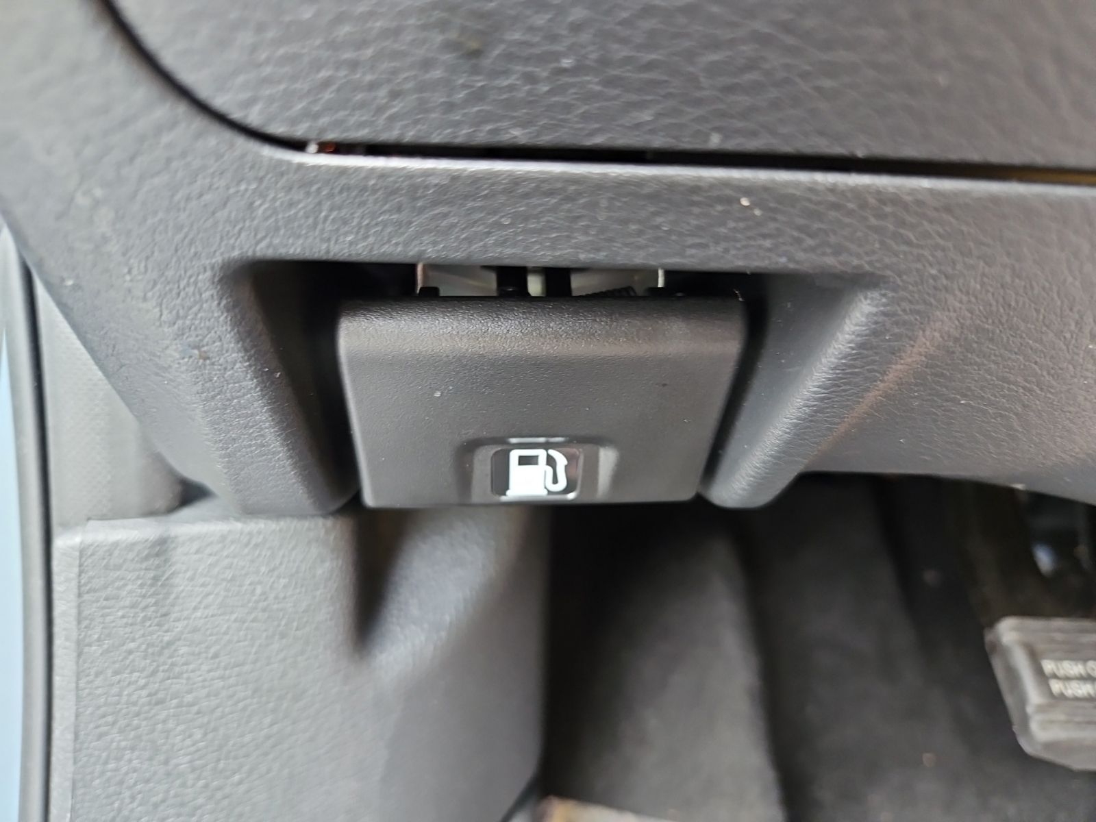 Used 2025 Gray Nissan SV image 36