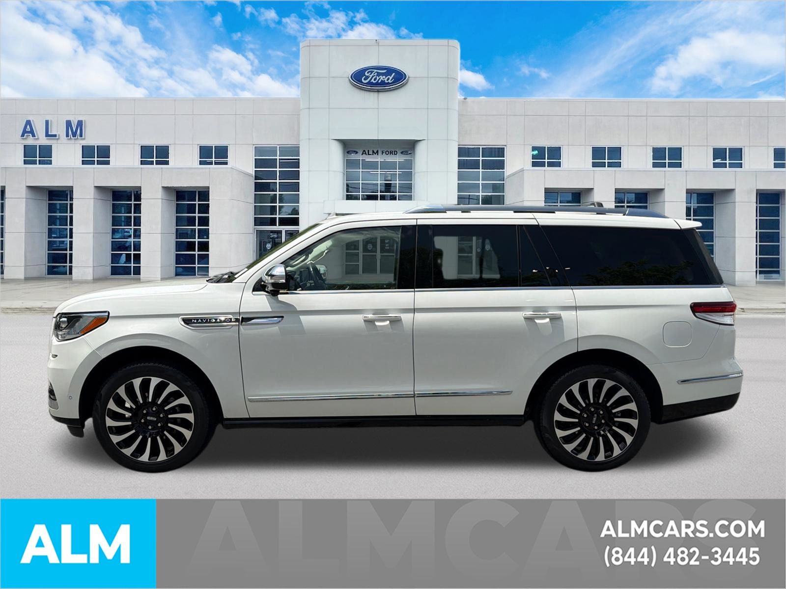 Used 2023 White Lincoln Black Label image 9