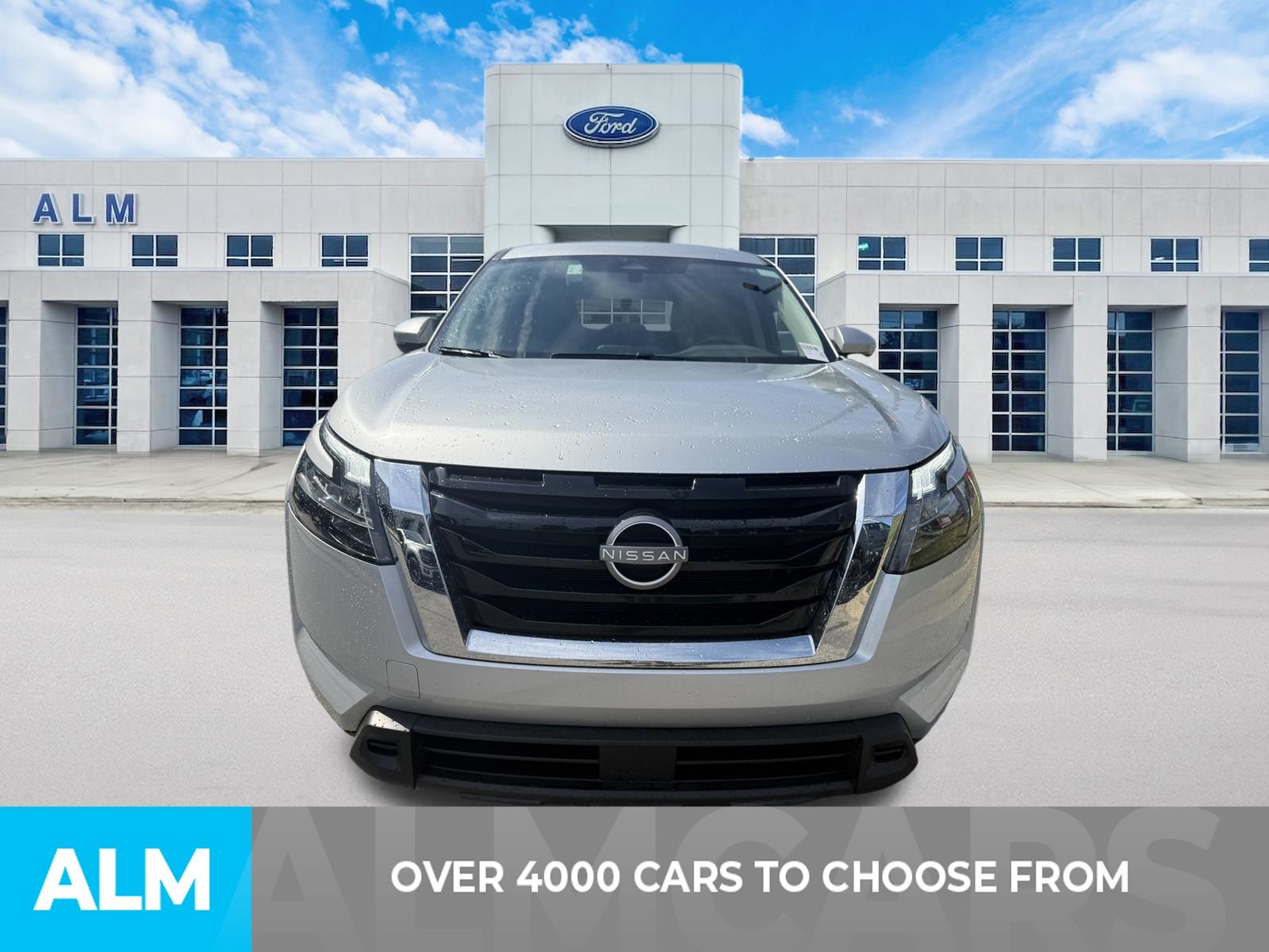 Used 2025 Silver Nissan SV image 2