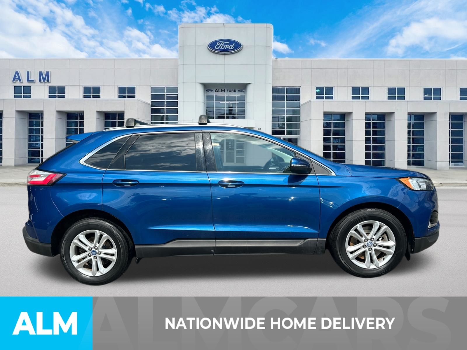 Used 2020 Blue Ford SEL image 4