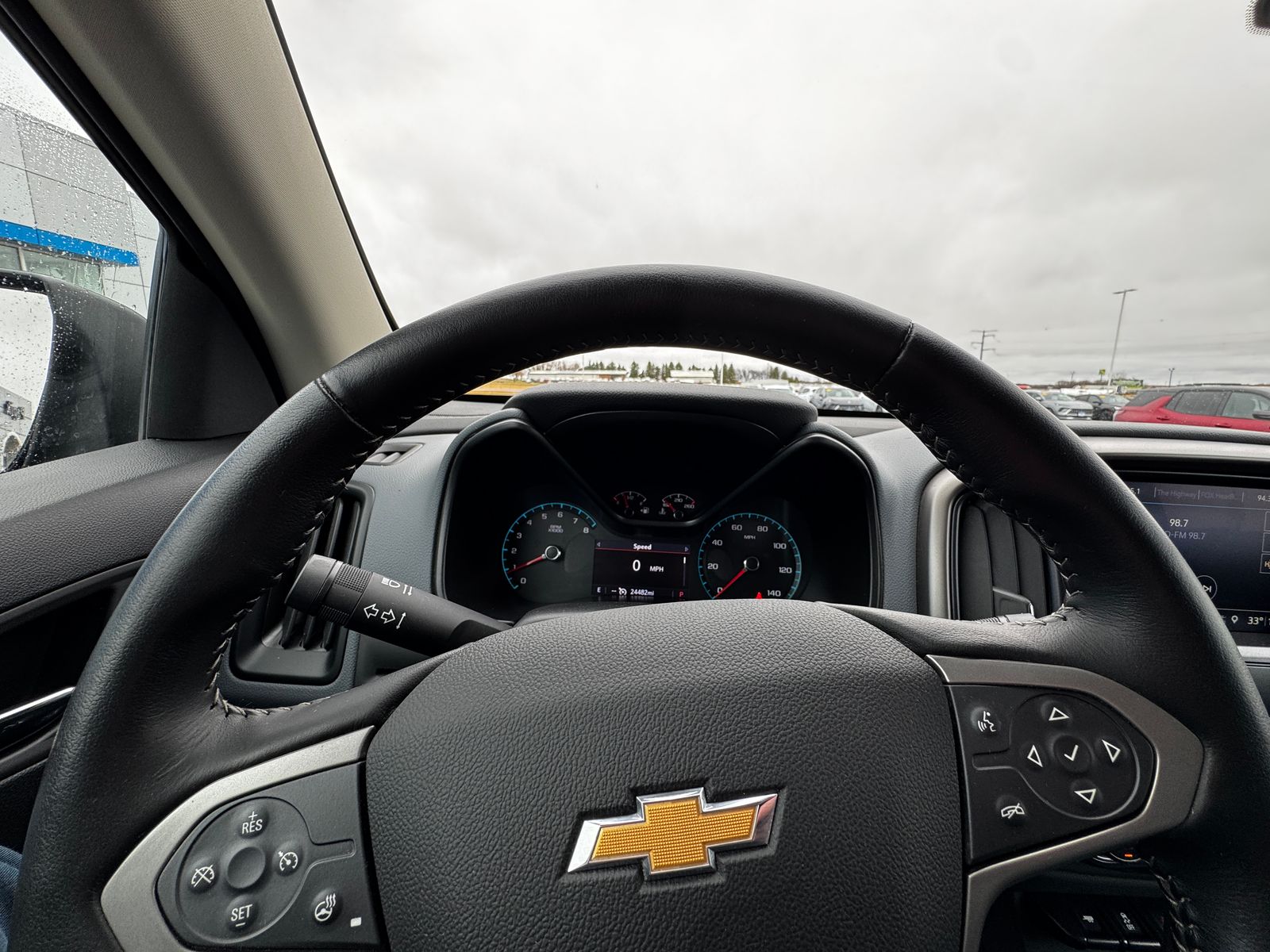 View vehicle photo 7