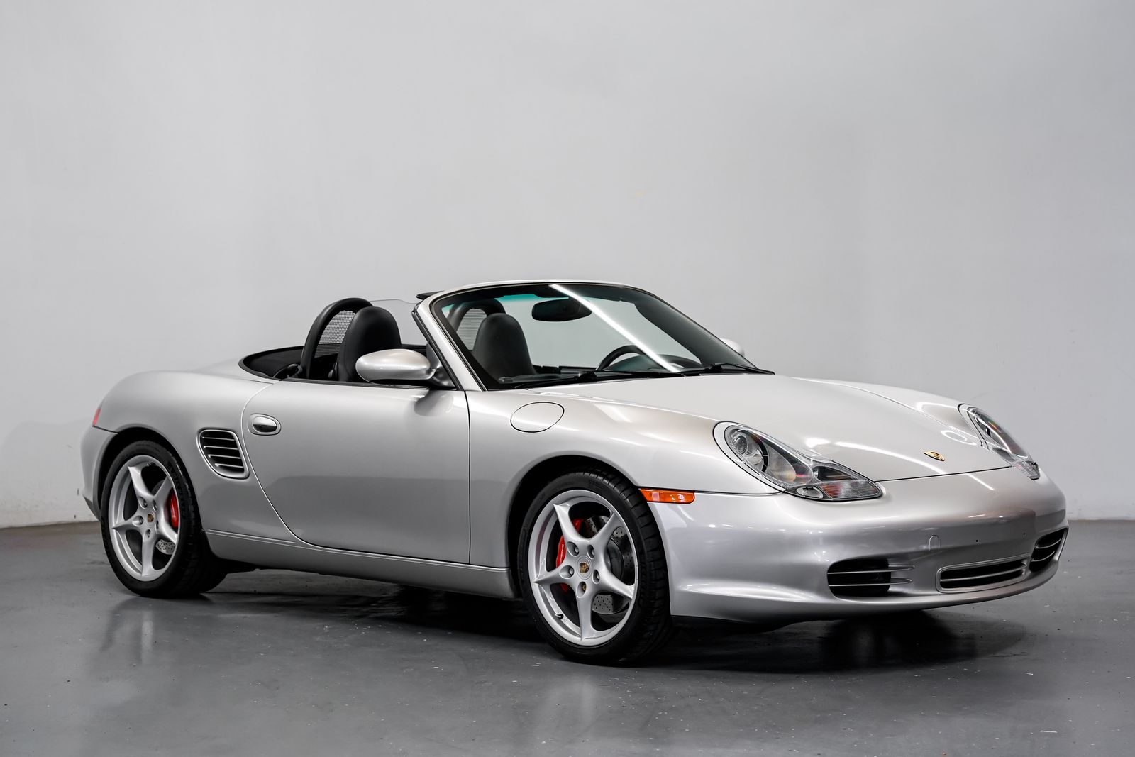 Arctic Silver Metallic 2003 Porsche Boxster Convertible Rear-Wheel Drive 6-Speed Manual Overdrive