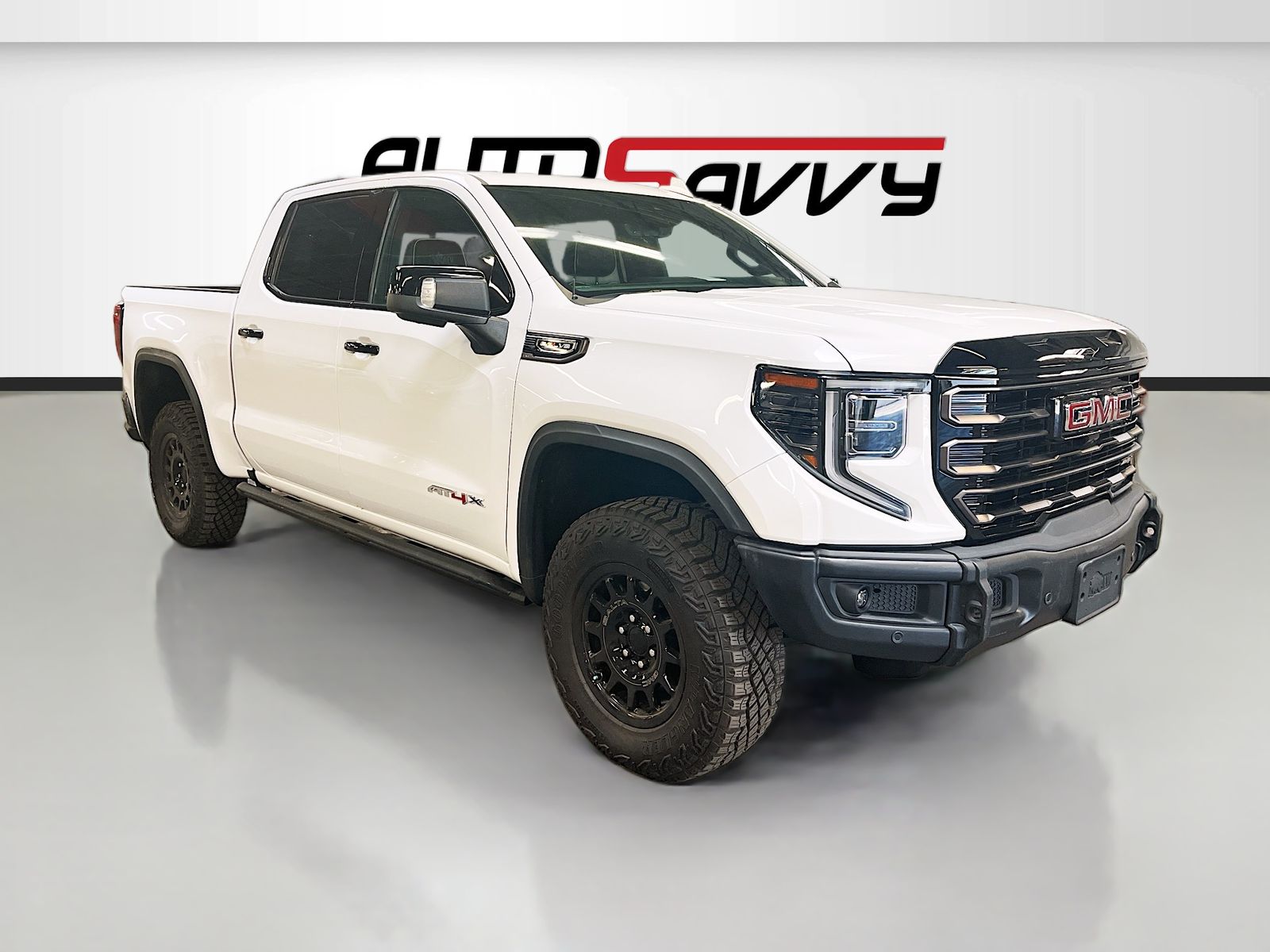 2025 GMC Sierra 4WD Crew Cab Short Box AT4X's photo