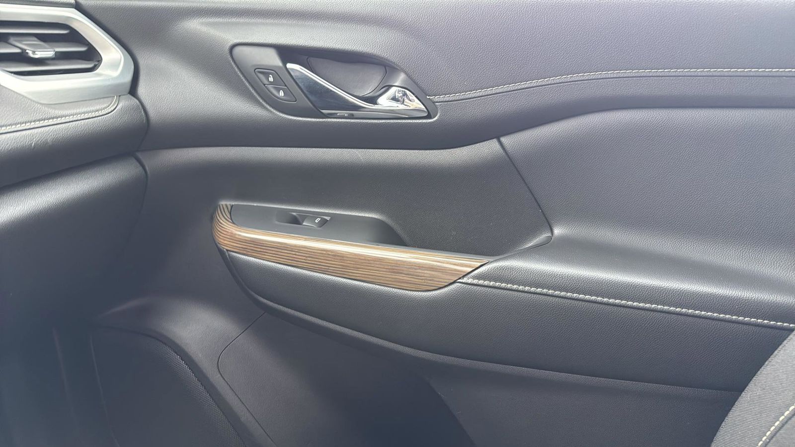 Used Car 2023 Gmc Acadia  Sle For Sale Under $25,000 In Austin, Texas