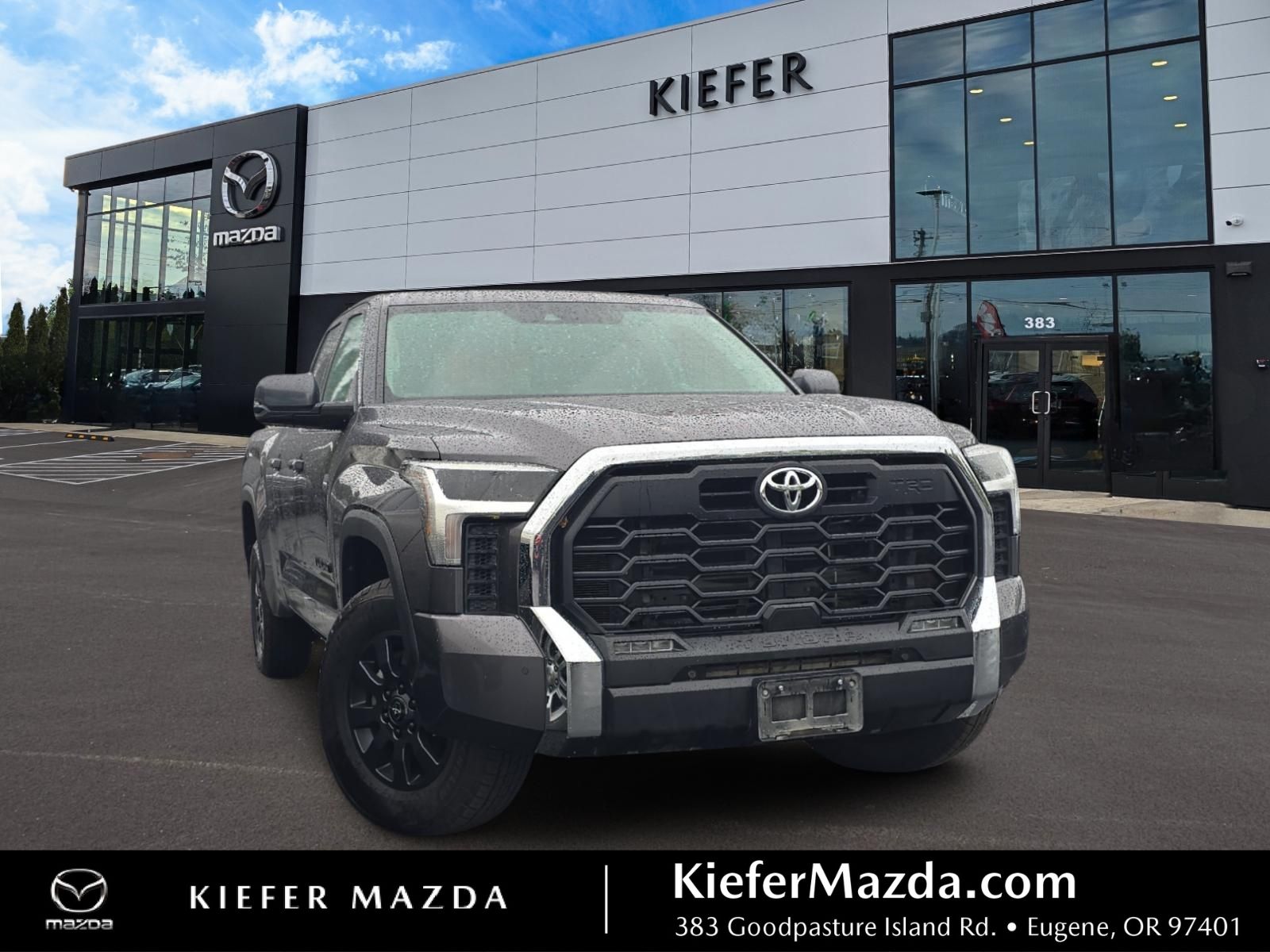 Magnetic Gray Metallic 2022 Toyota Tundra SR5 Double Cab 4WD Pickup Truck Four-Wheel Drive Automatic