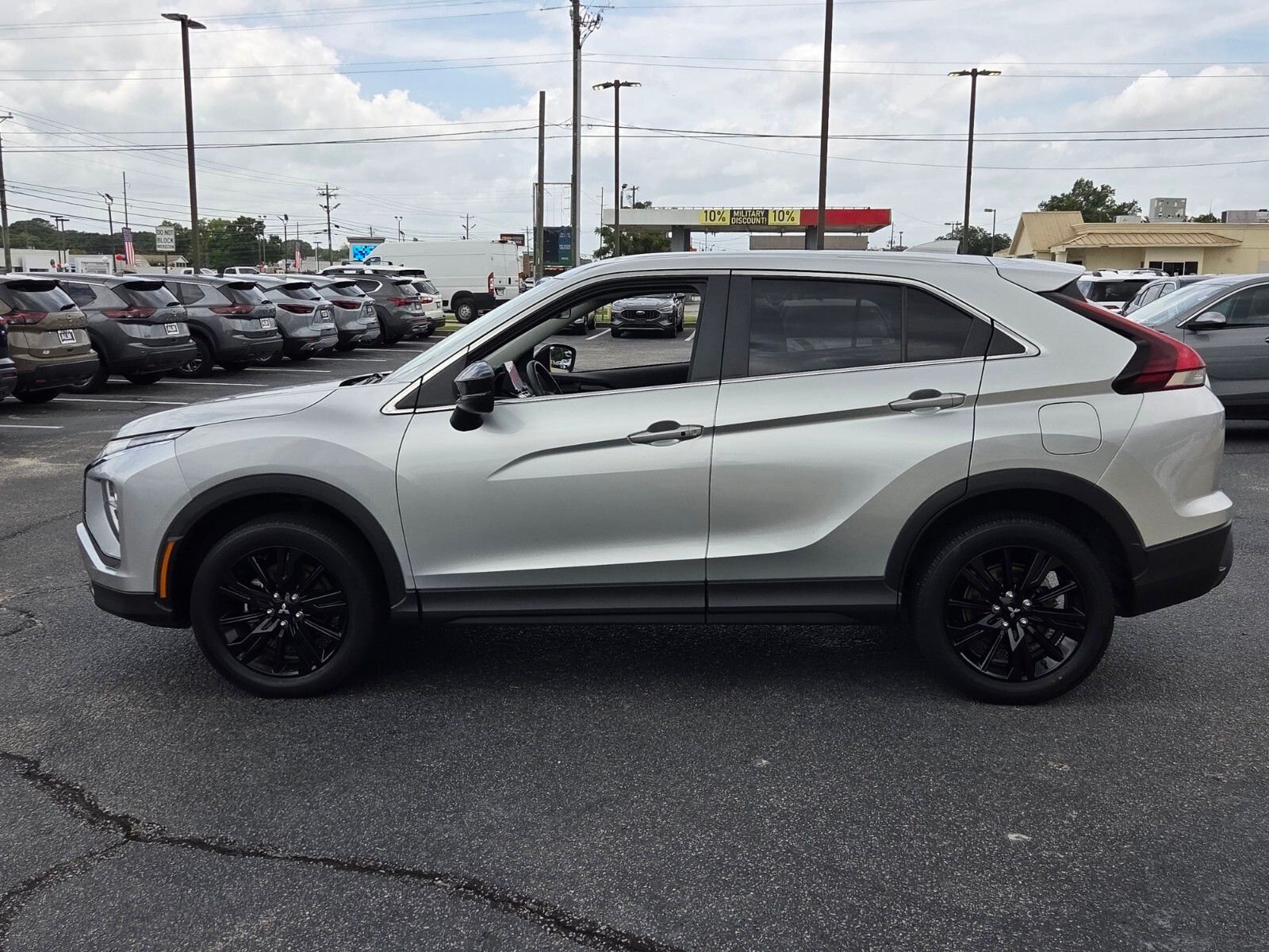 Used 2024 Silver Mitsubishi LE image 4