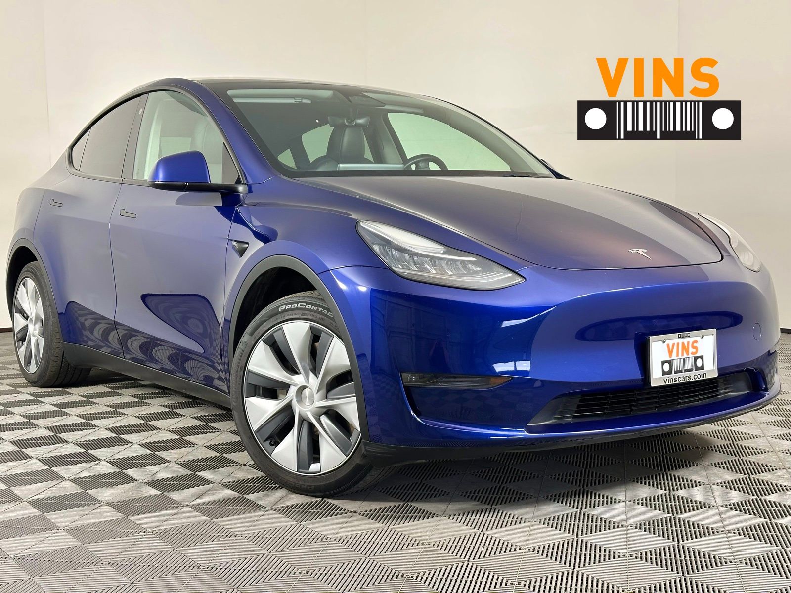 2023 Tesla Model Y Long Range Dual Motor All-Wheel Drive's photo