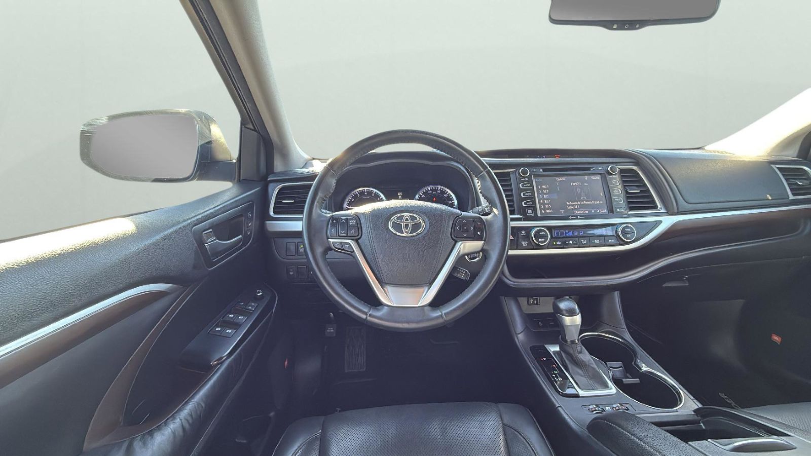 Used Car 2015 Toyota Highlander  Limited For Sale Under $20,000 In Austin, Texas