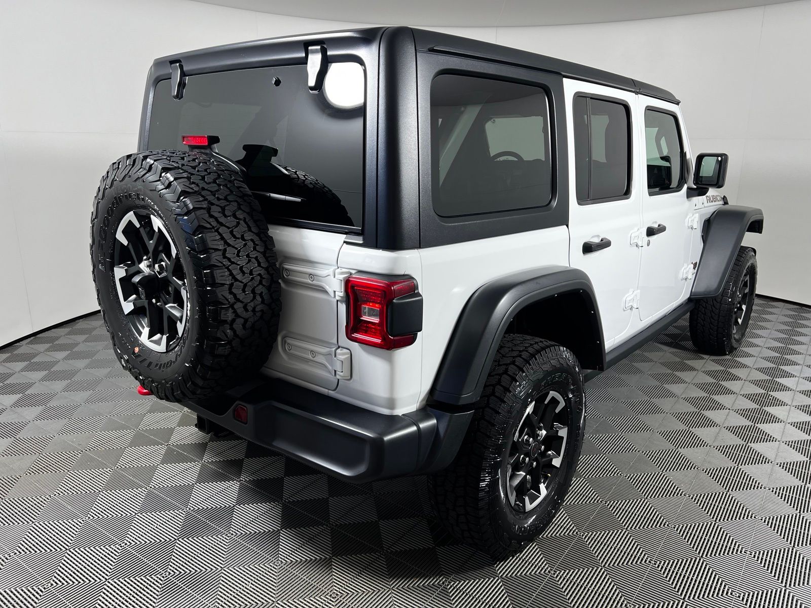 Thumbnail: 2025 Jeep Wrangler - 5