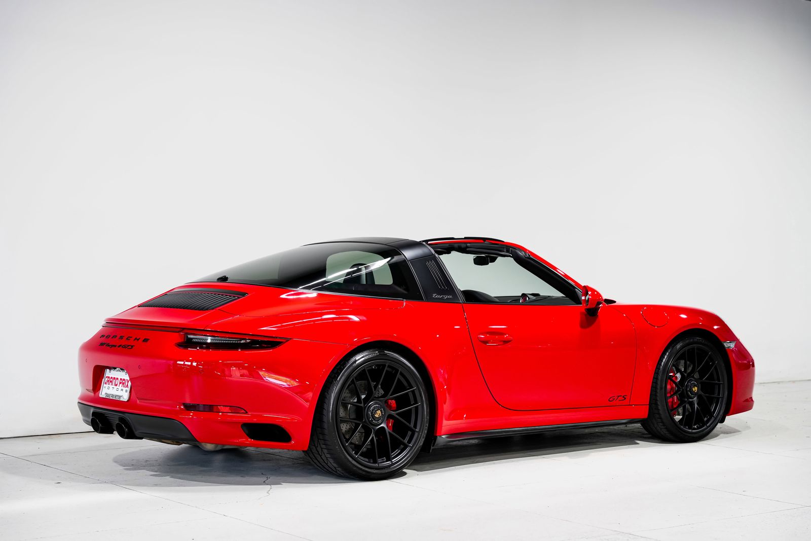 2017 Porsche 911 Targa 4 GTS — photo 4