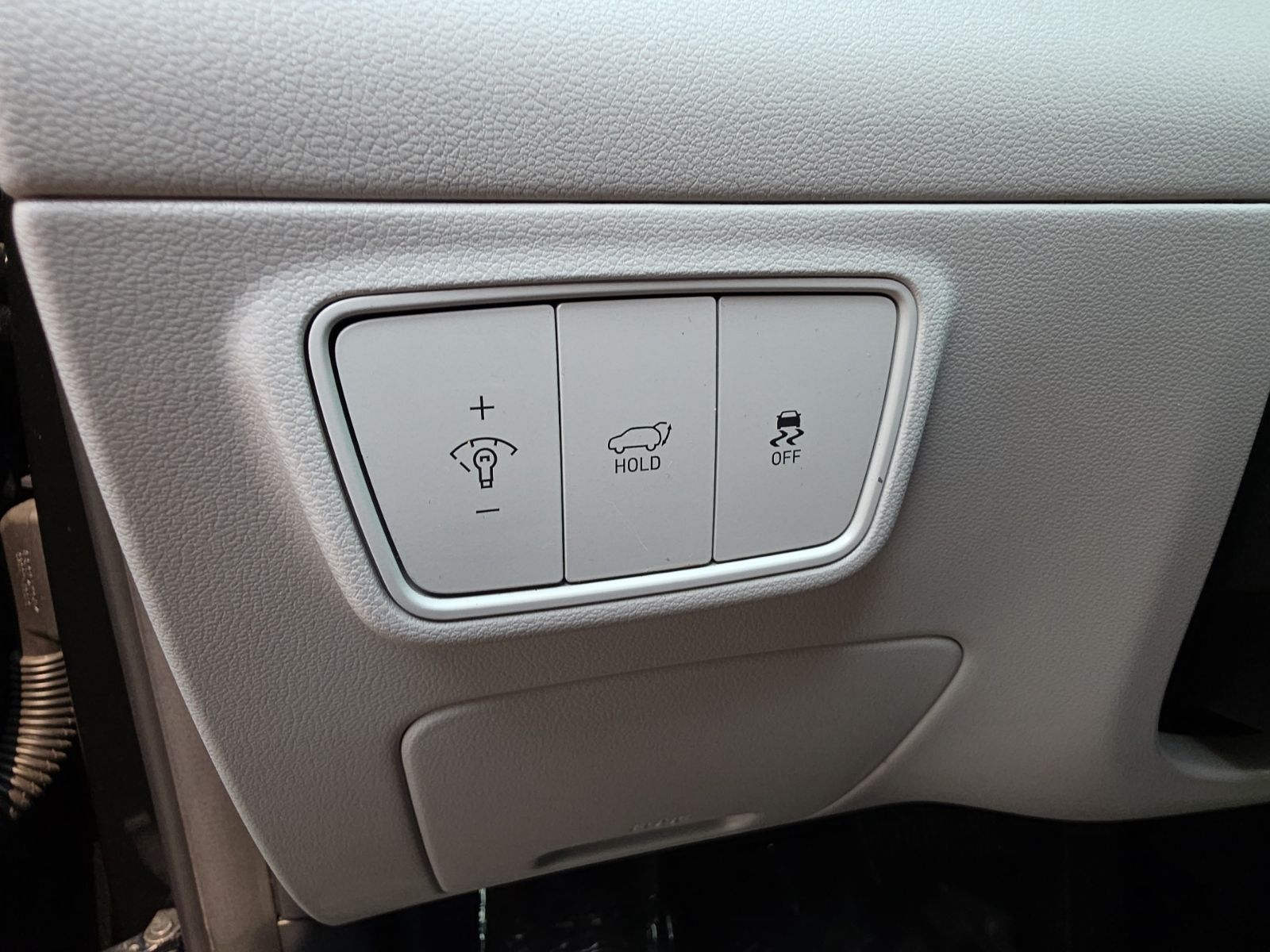 Used 2024 Black Hyundai SEL image 27