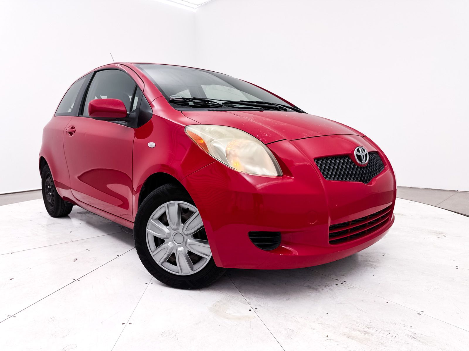 Absolutely Red 2007 Toyota Yaris Hatchback Hatchback Front-Wheel Drive 4-Speed Automatic