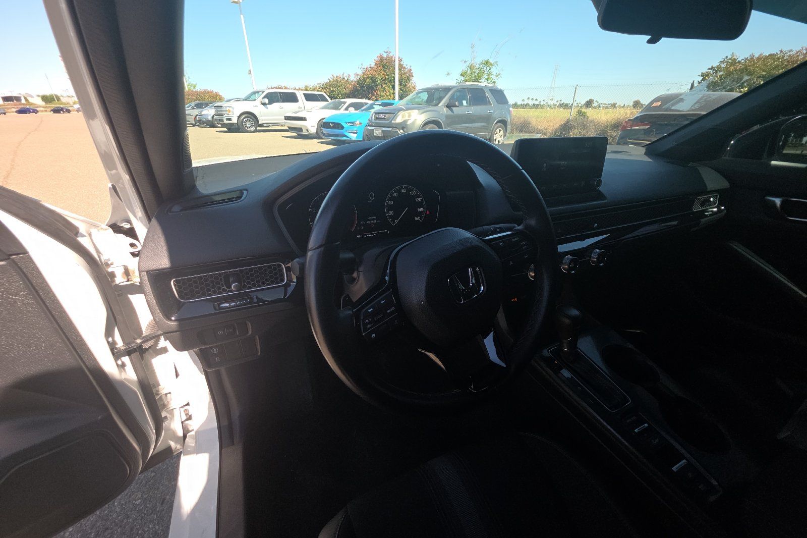 View vehicle photo 6