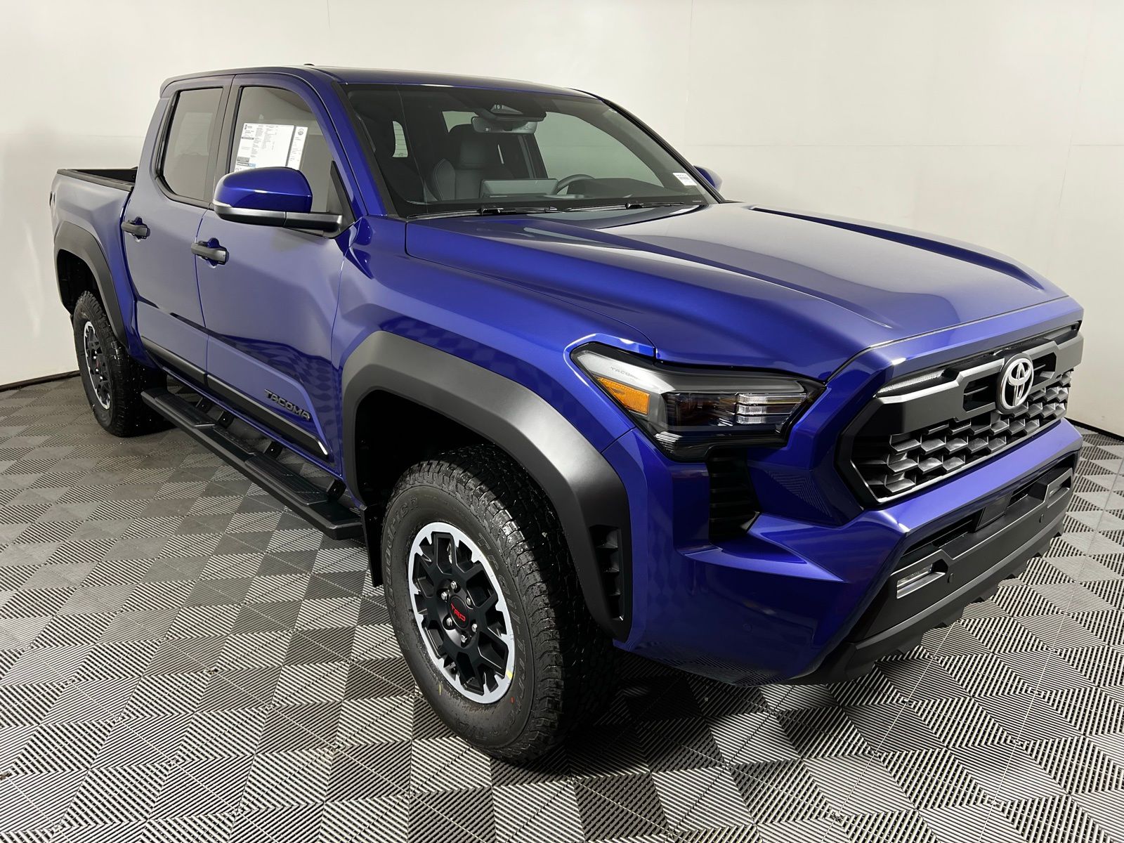 2024 Toyota Tacoma TRD Off-Road 3