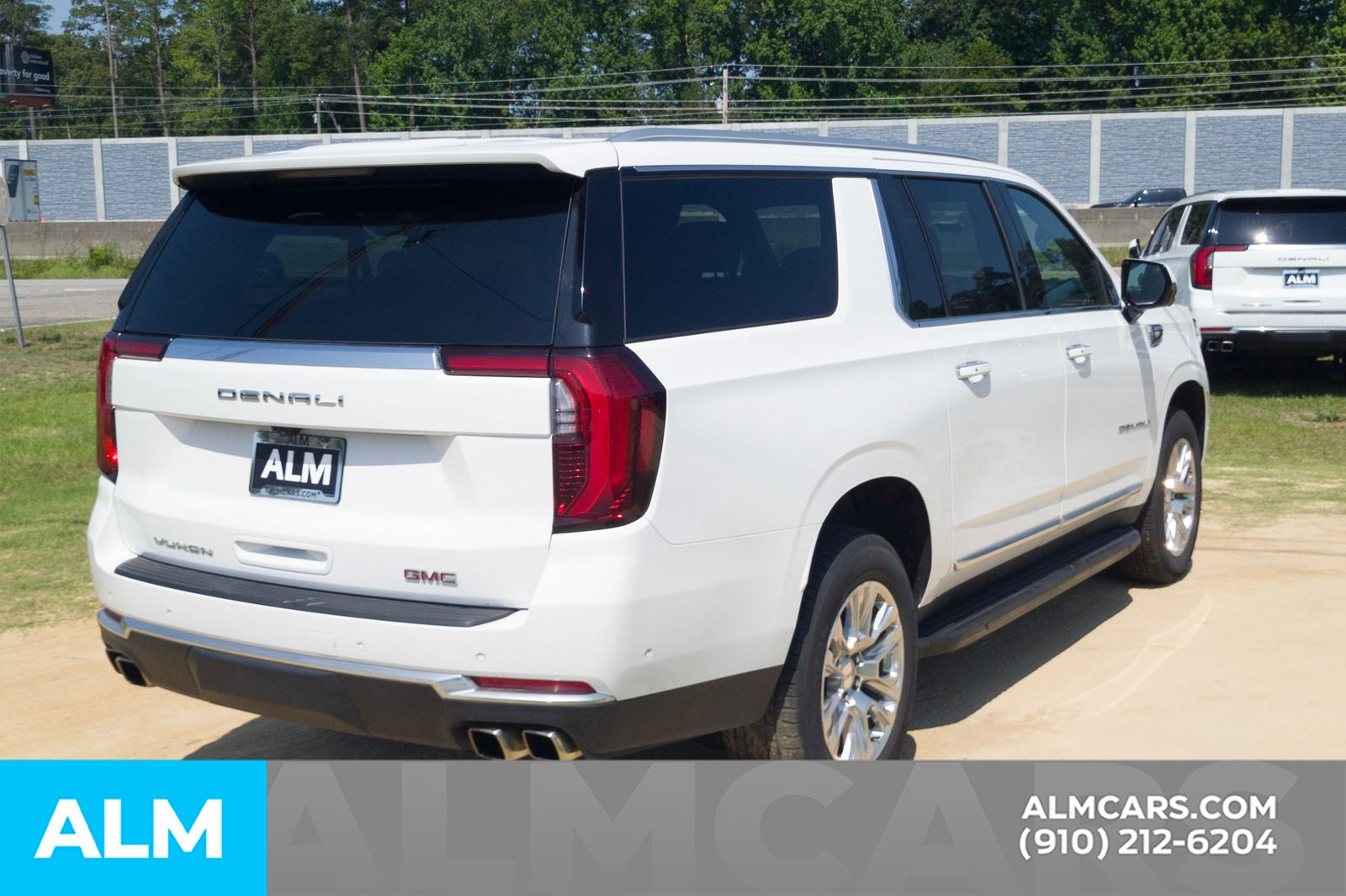 Used 2025 Summit White GMC Denali image 6