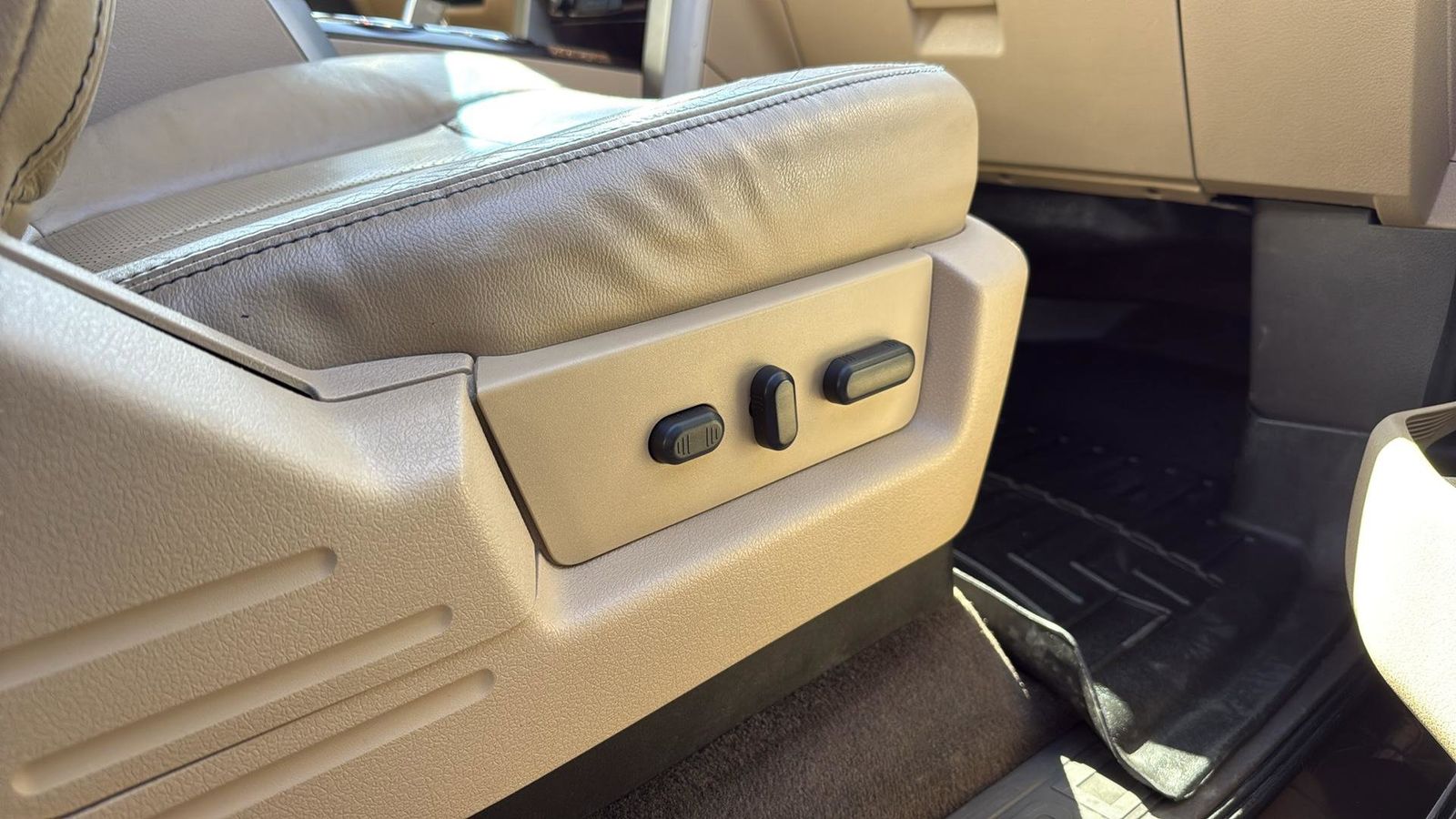 Used Car 2012 Ford F-150  For Sale Under $15,000 In Austin, Texas