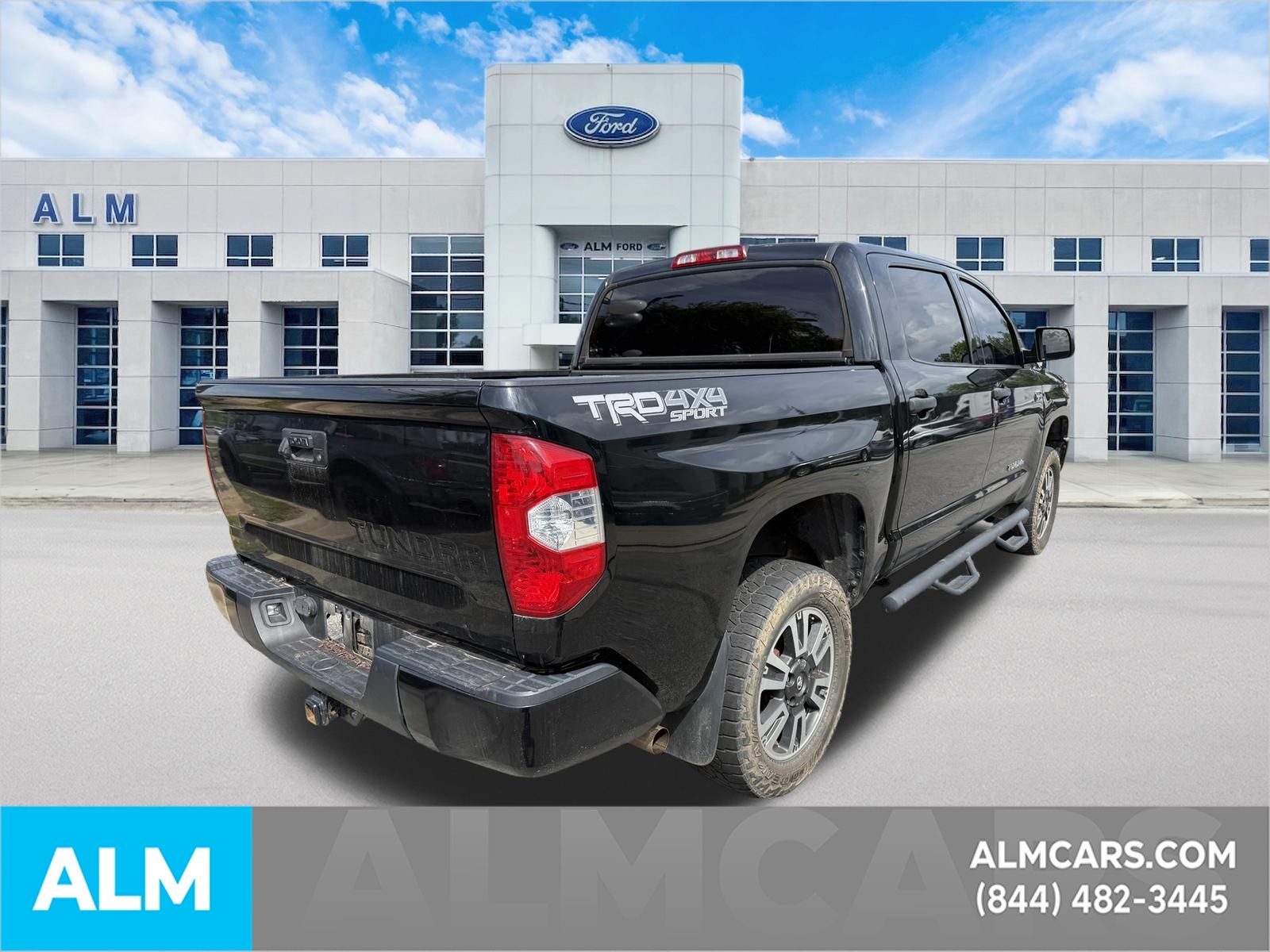 Used 2019 Black Toyota SR5 image 9