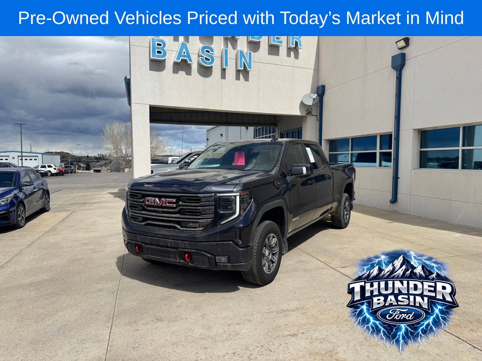 2024 GMC Sierra 1500 AT4 Crew Cab 4WD