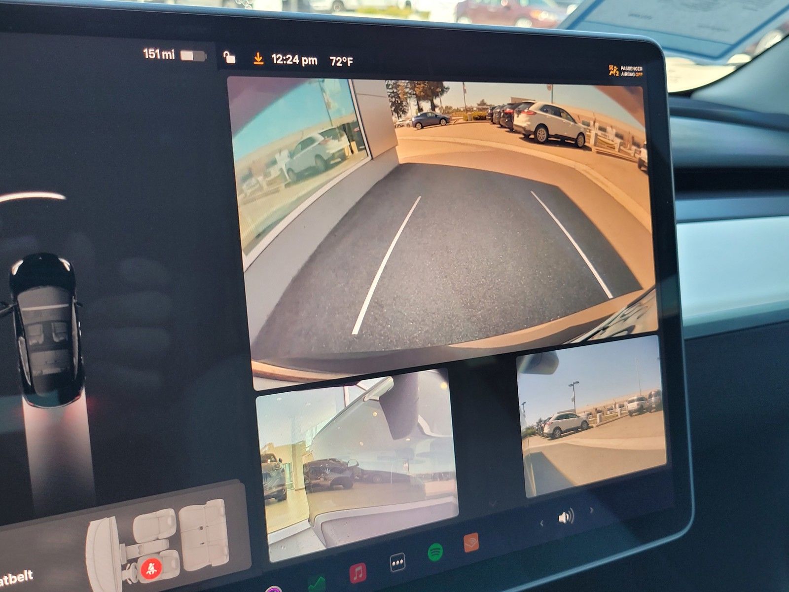 Used 2022  Tesla Performance image 27