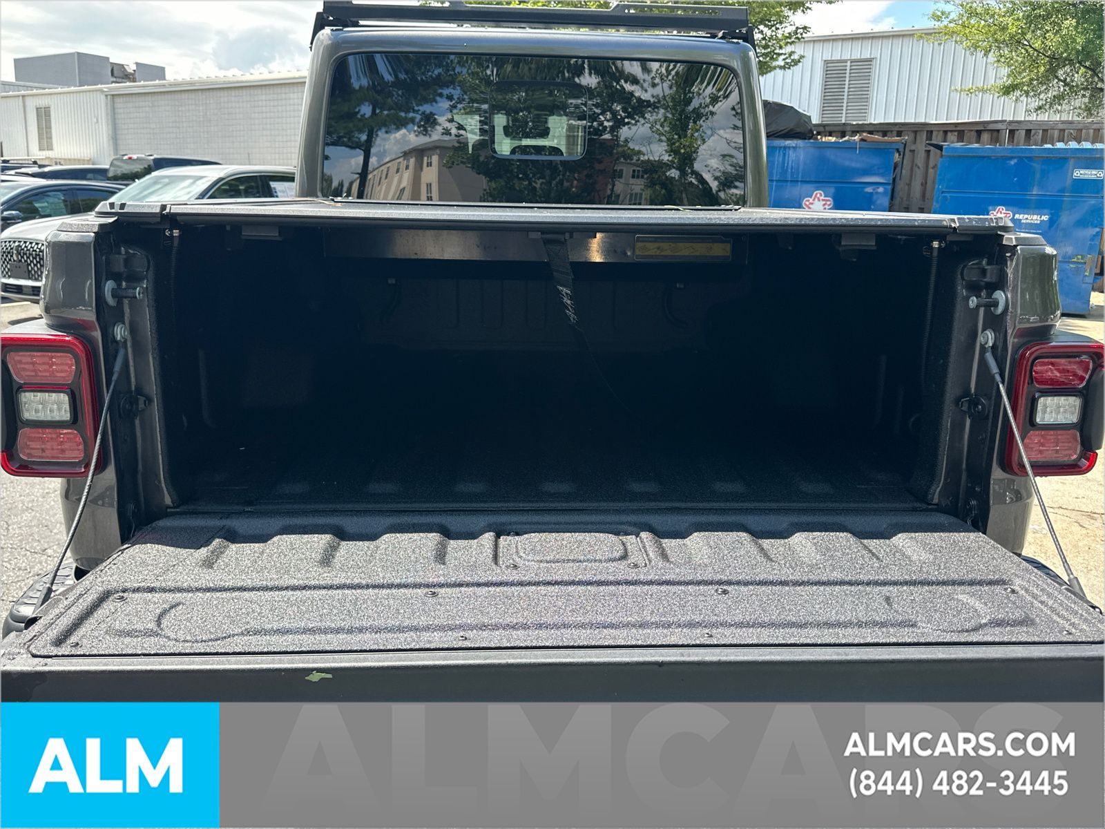 Used 2025 Gray Jeep Rubicon image 21
