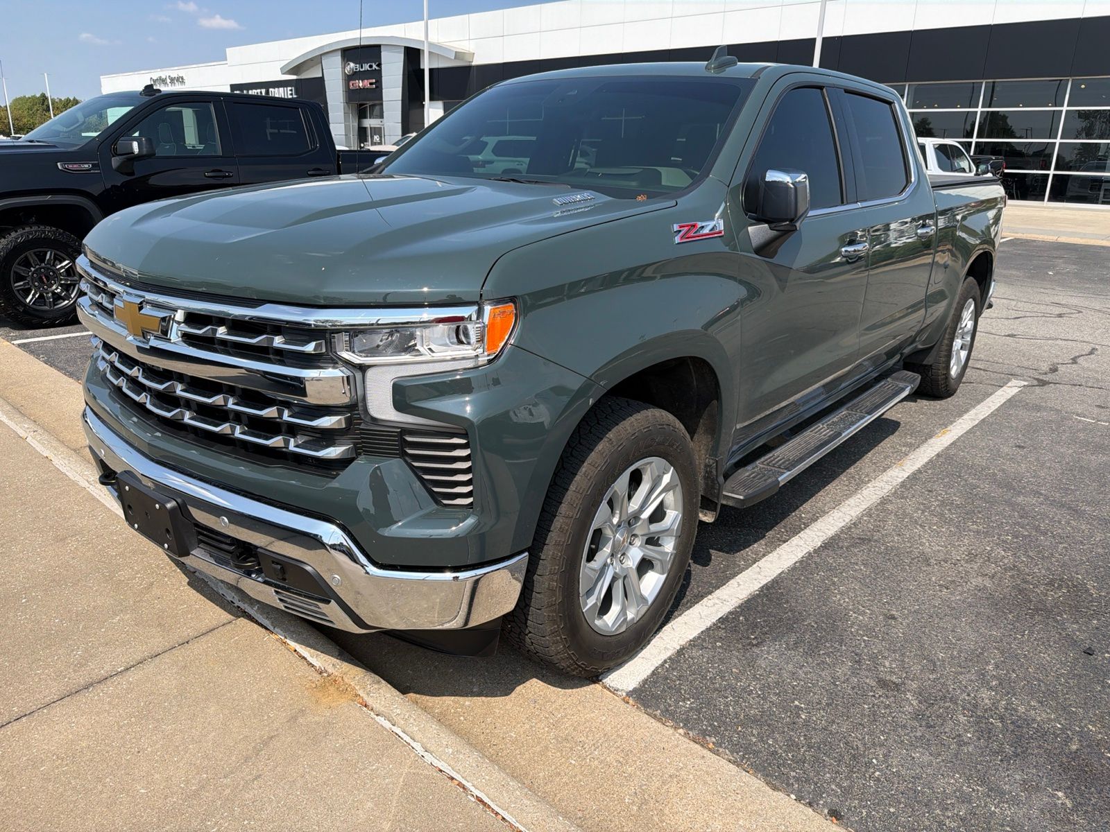 Cypress Gray 2025 Chevrolet Silverado 1500 Pickup Truck Four-Wheel Drive Automatic