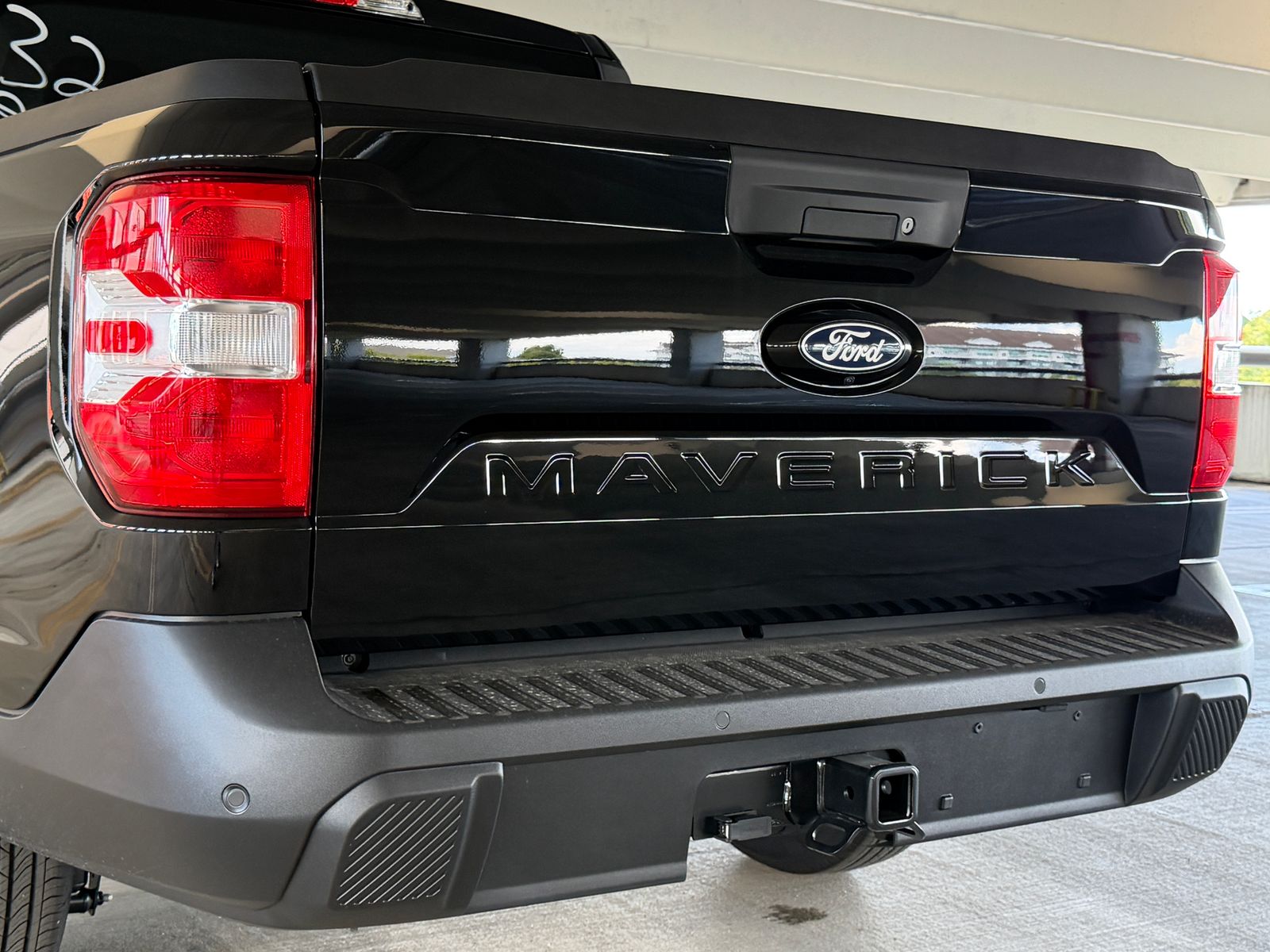 New 2026 Shadow Black Ford XLT image 13
