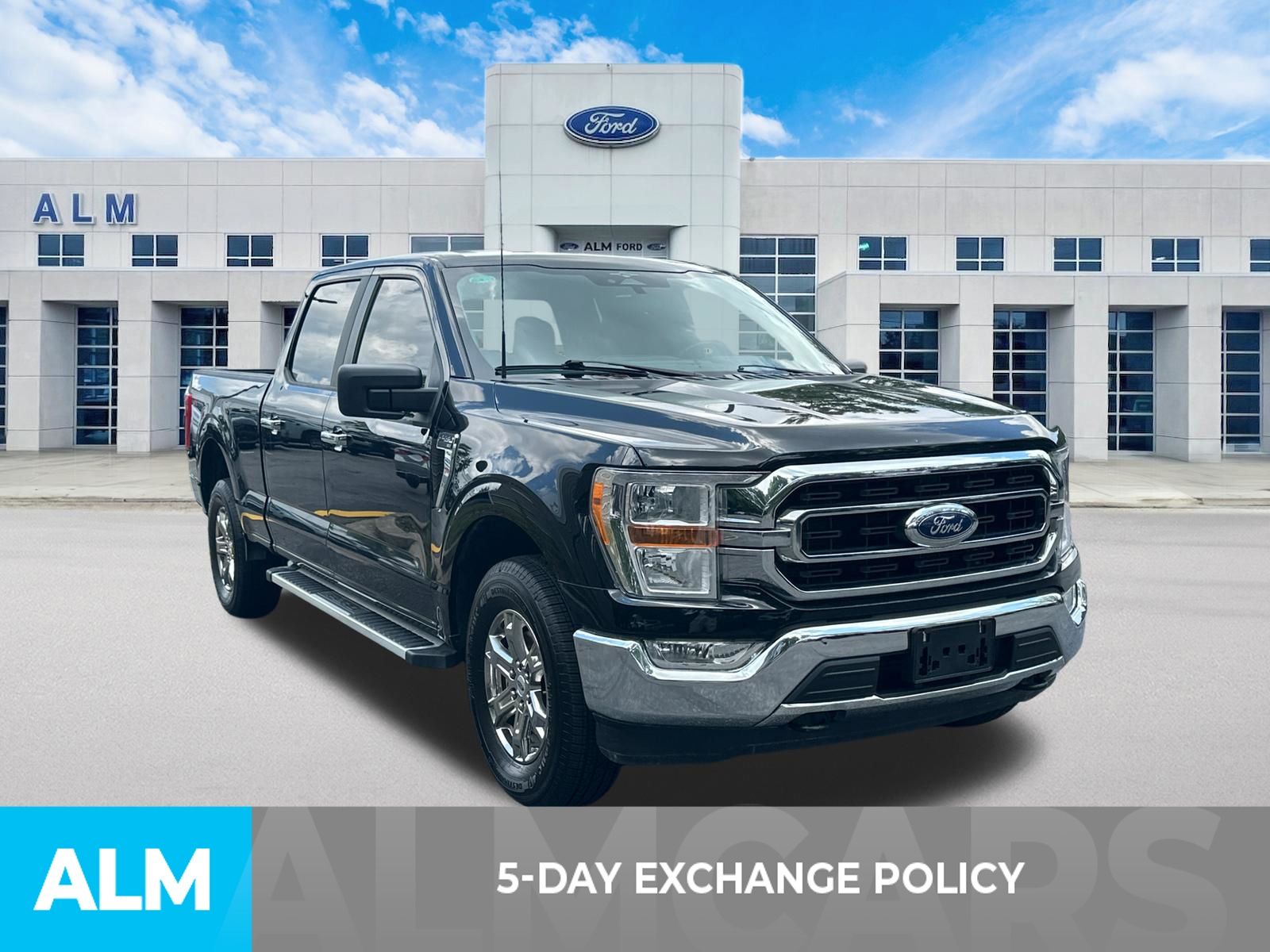 Used 2023 Black Ford XLT image 3