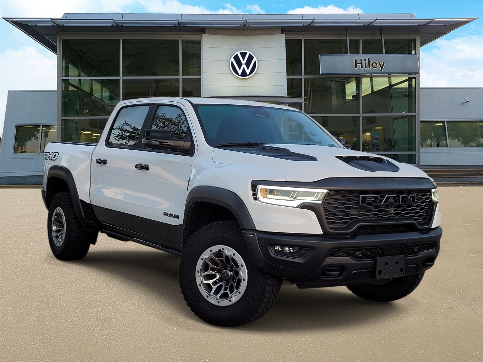 2026 RAM 1500 RHO 4x4 Crew Cab 5'7's photo