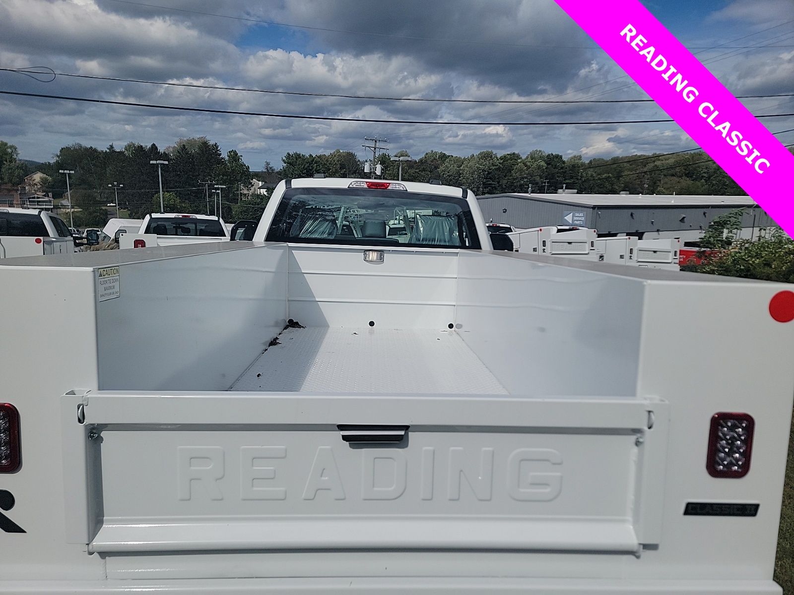 New 2025 Oxford White Ford XL image 12