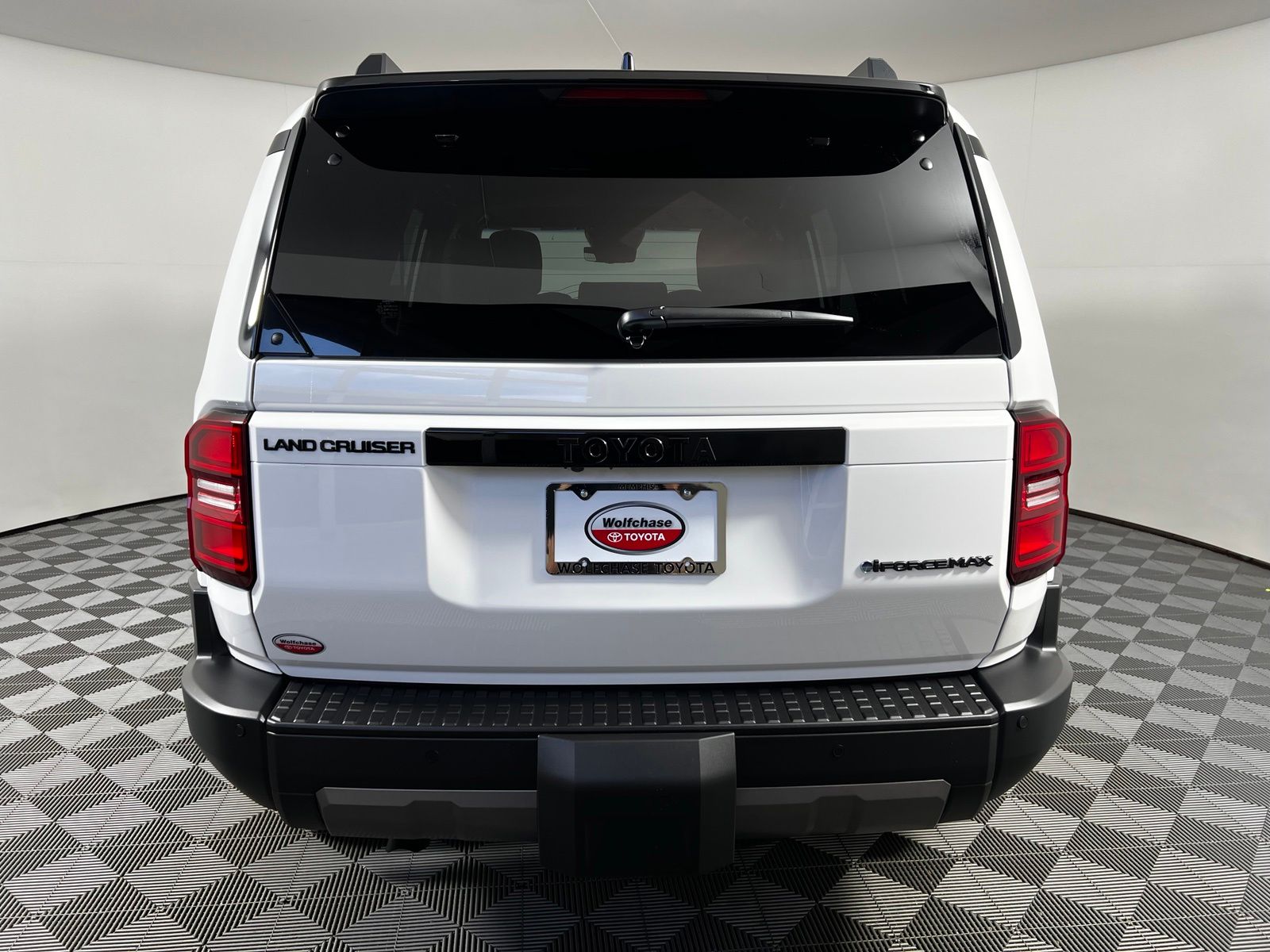 Thumbnail: 2027 Toyota Land Cruiser - 6