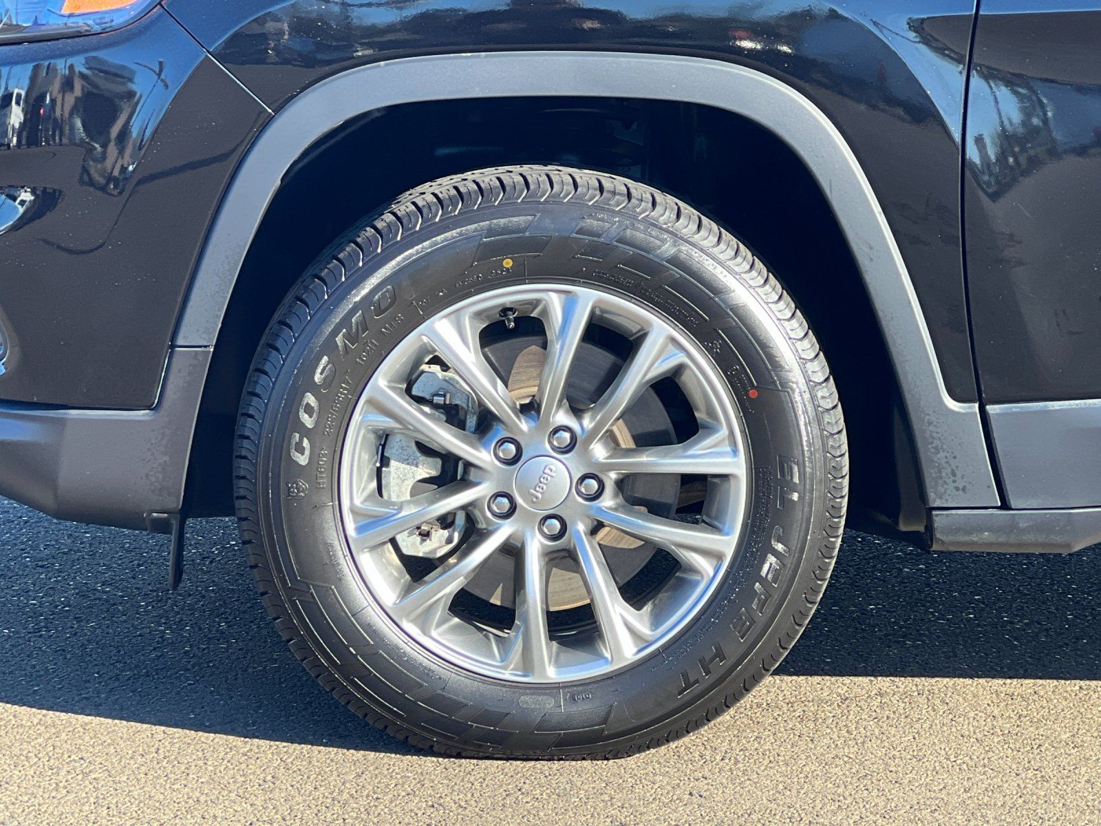 used 2022 Jeep Cherokee car, priced at $20,998