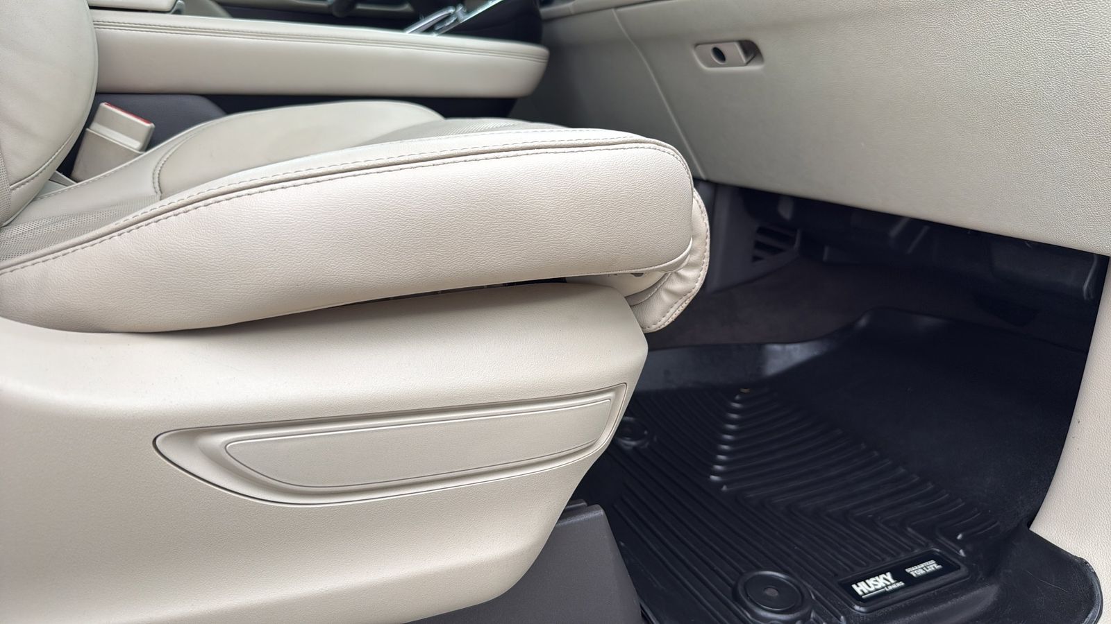 Used Car 2018 Lincoln Navigator  Select For Sale Under $25,000 In Austin, Texas