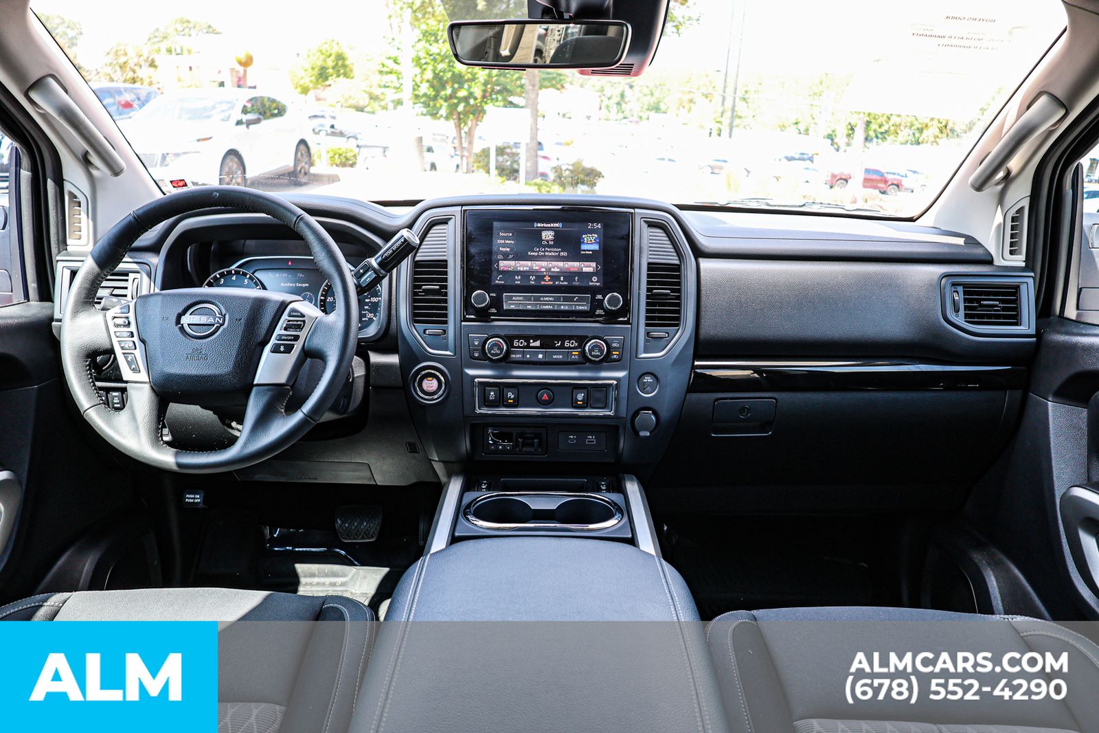 2024 Nissan Titan SV photo 22
