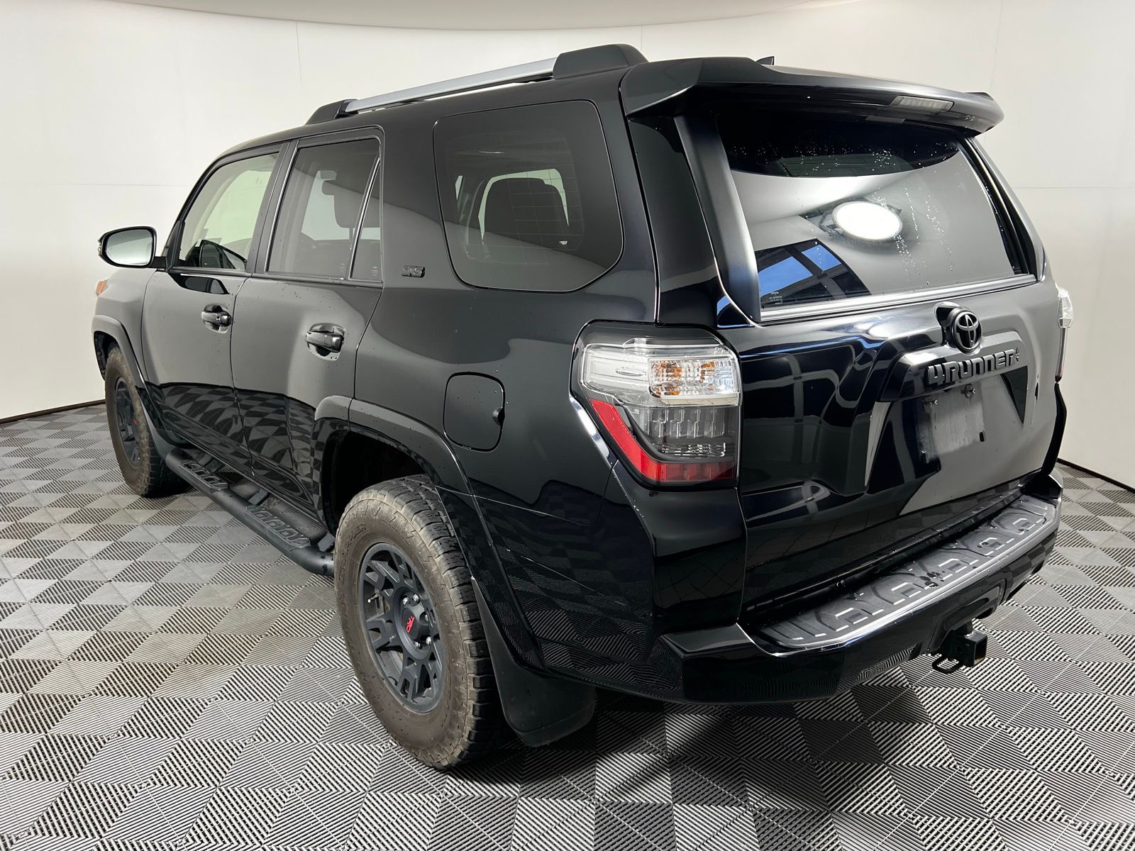 2023 Toyota 4Runner SR5 7