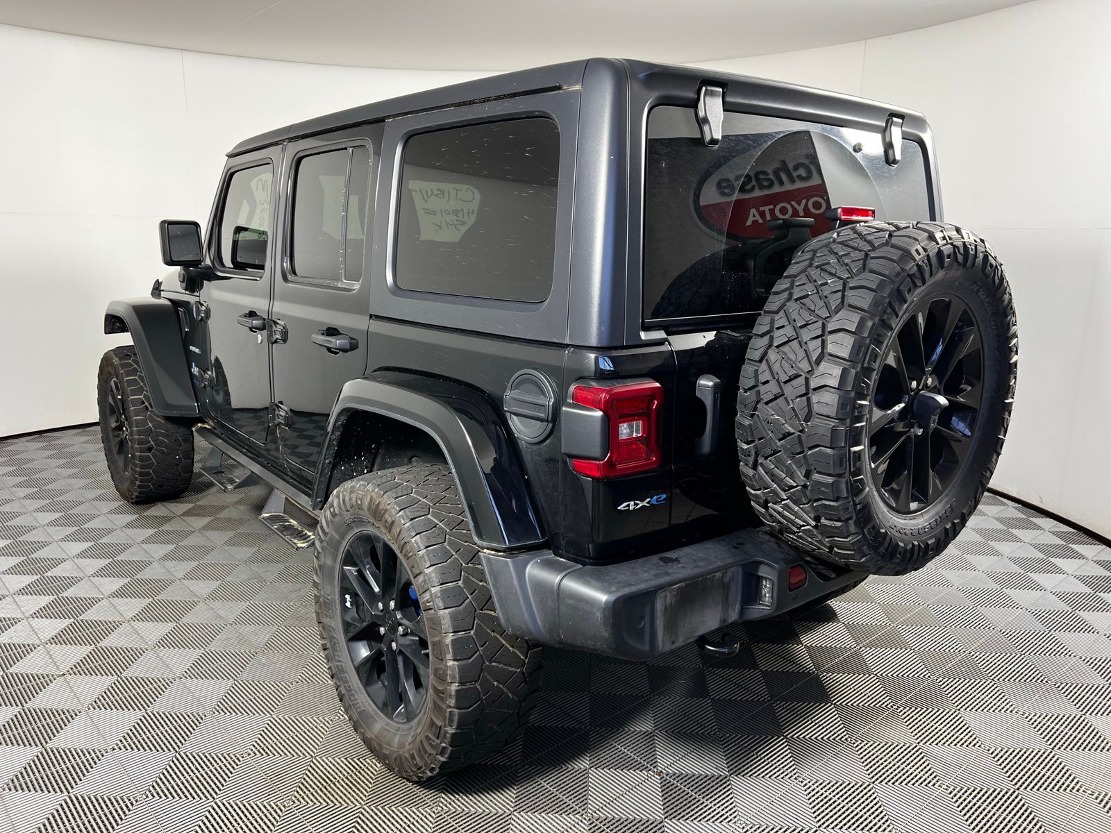 2021 Jeep Wrangler Unlimited Sahara 4xe 7