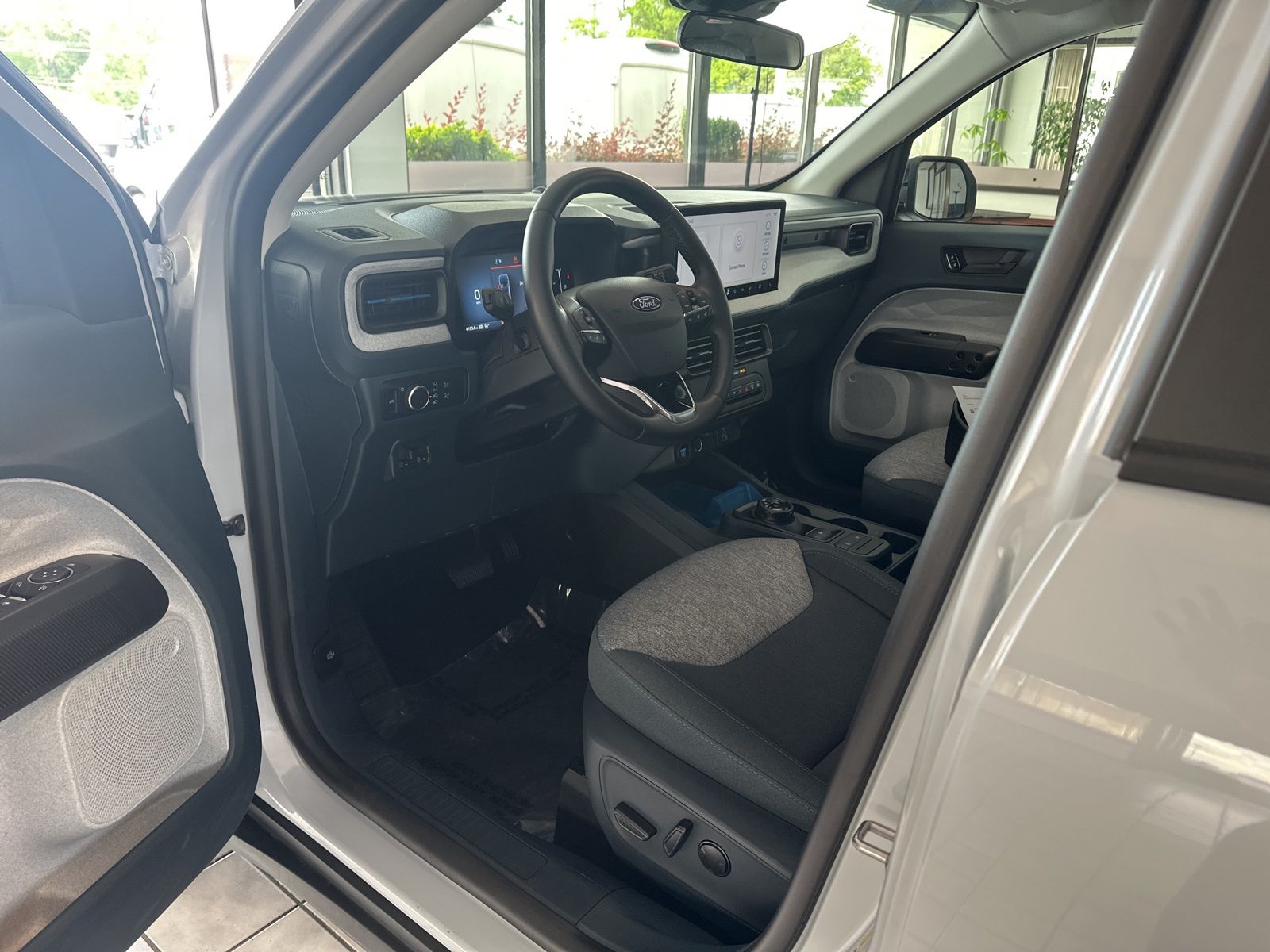 Certified Used 2025 Space White Metallic Ford XLT image 9
